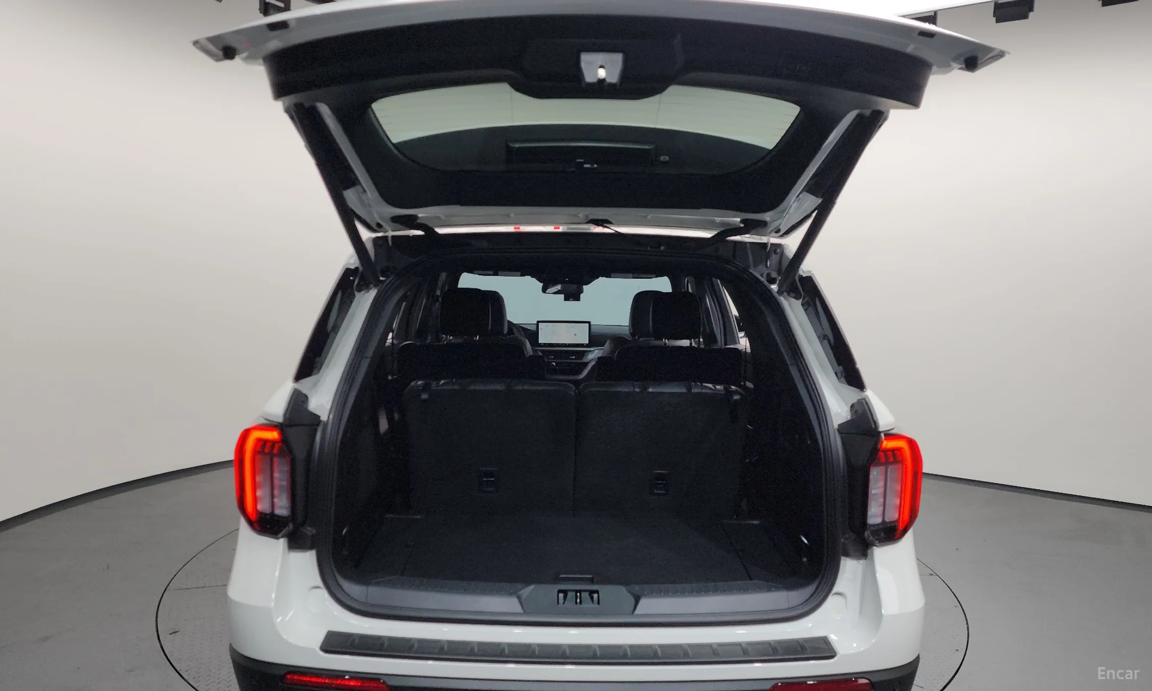 Ford Explorer 6th Generation превью 20