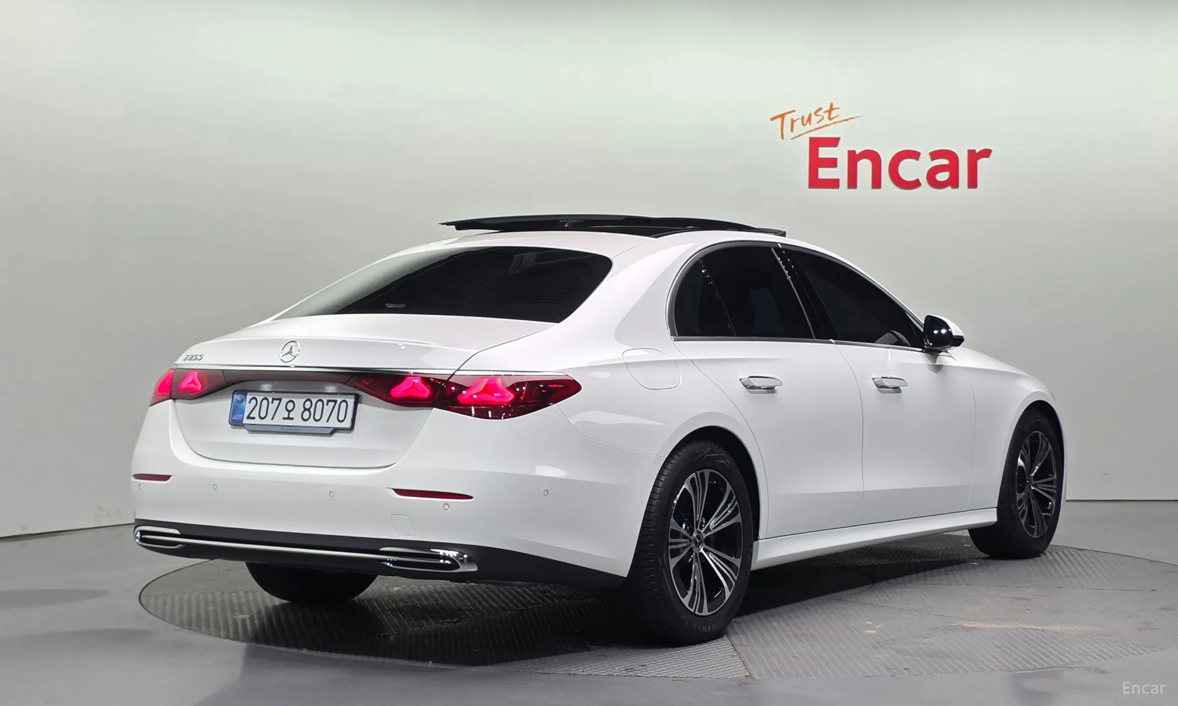 Mercedes Benz E-Class W214 превью 2