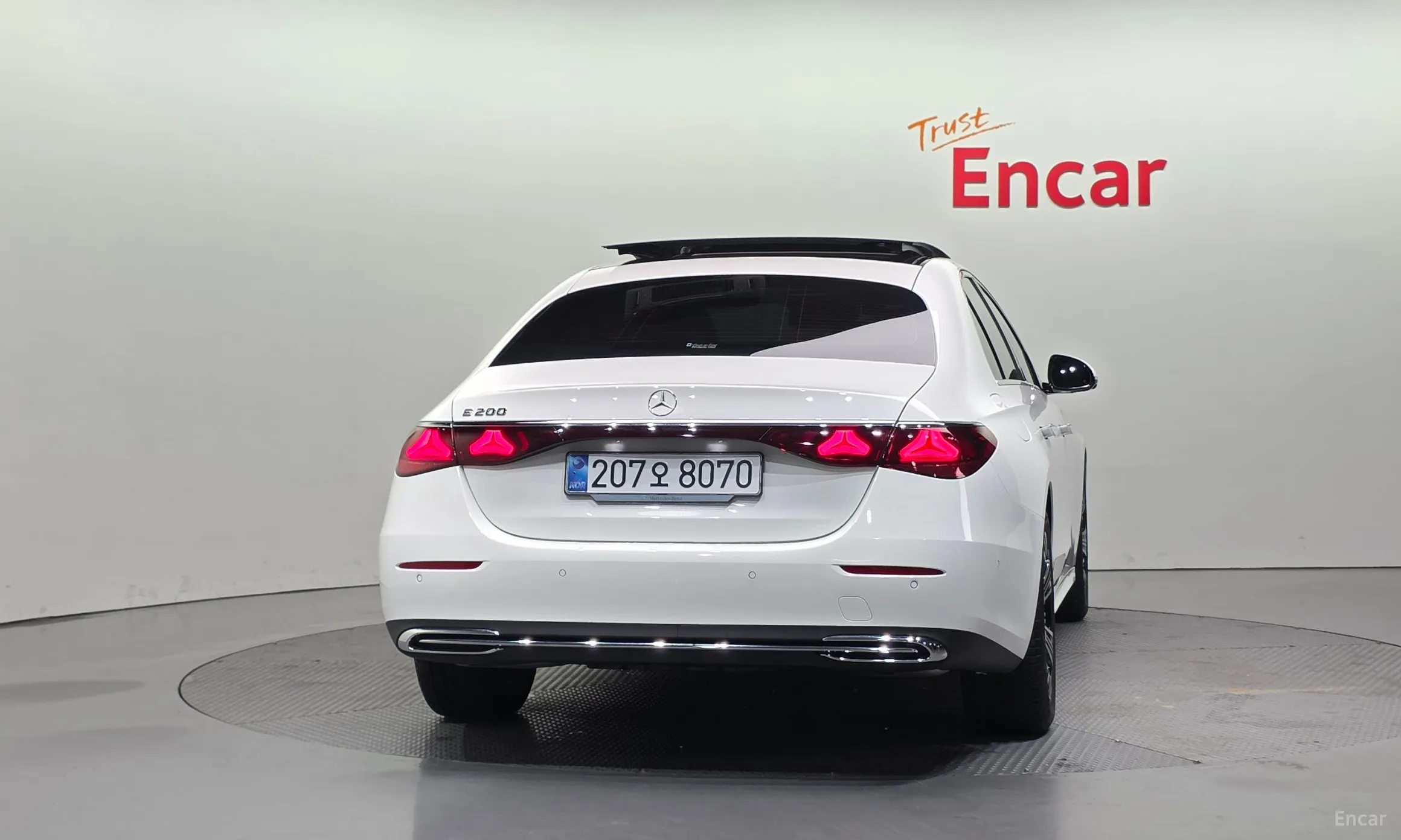 Mercedes Benz E-Class W214 превью 4