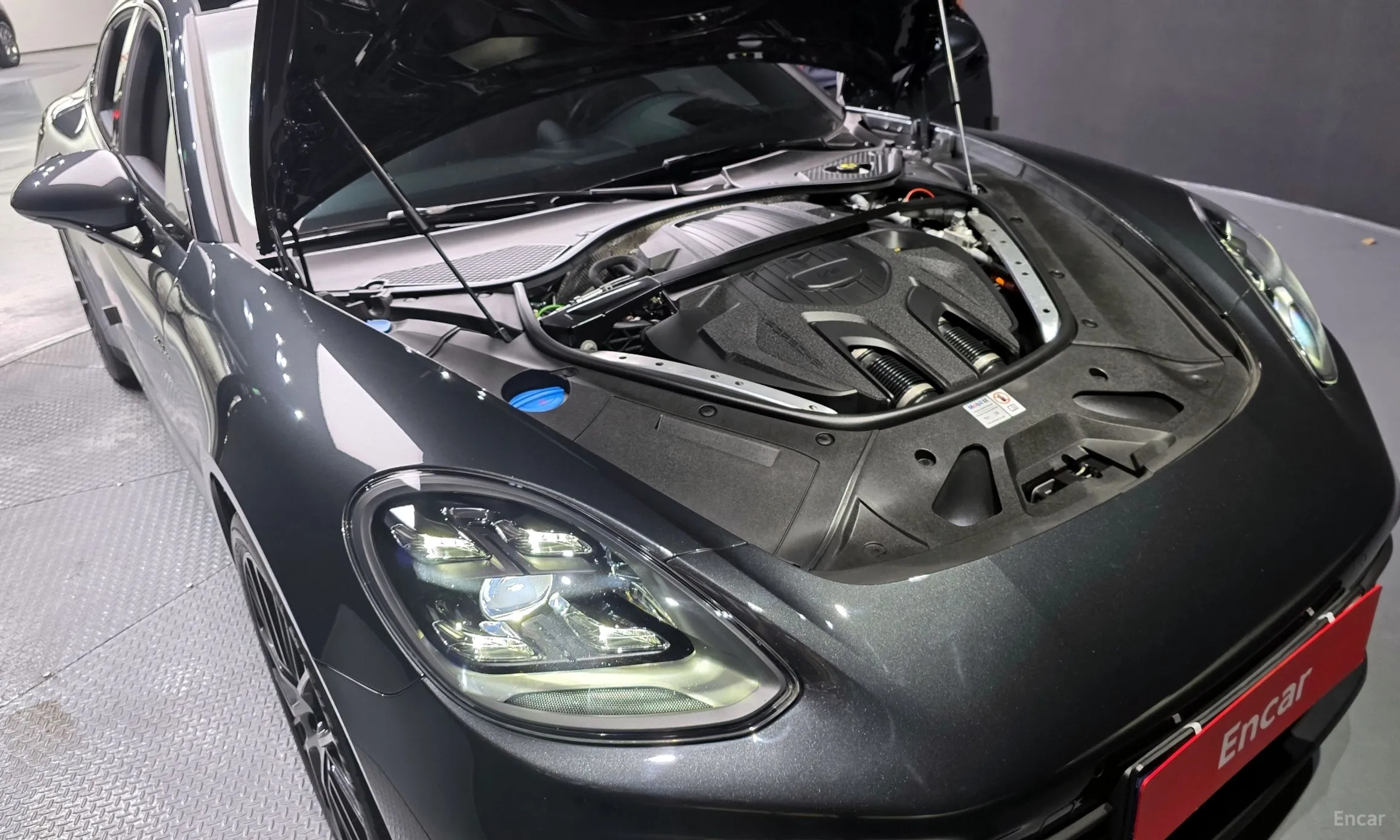 Porsche Panamera (971) превью 6