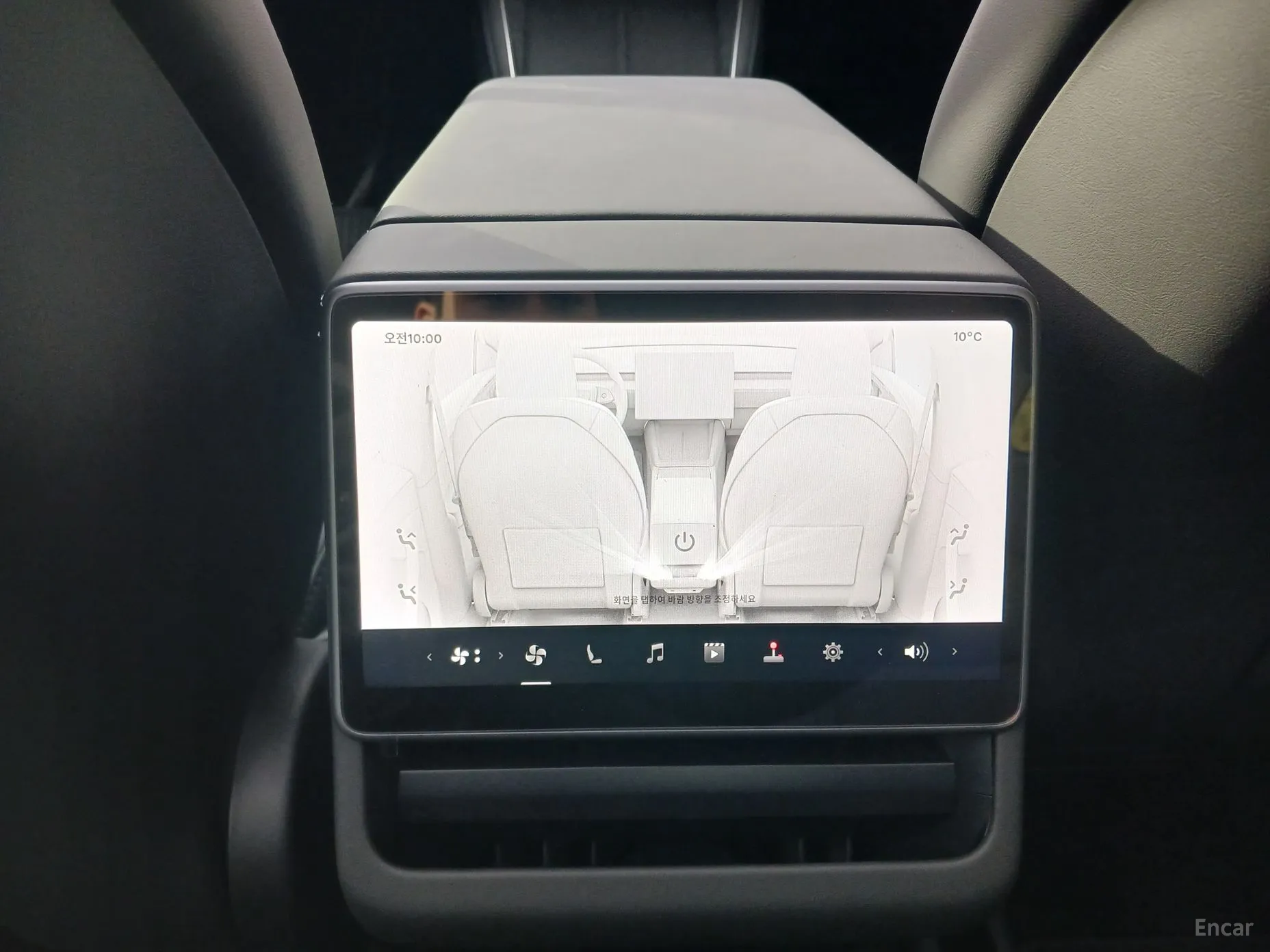 Tesla Model Y превью 16