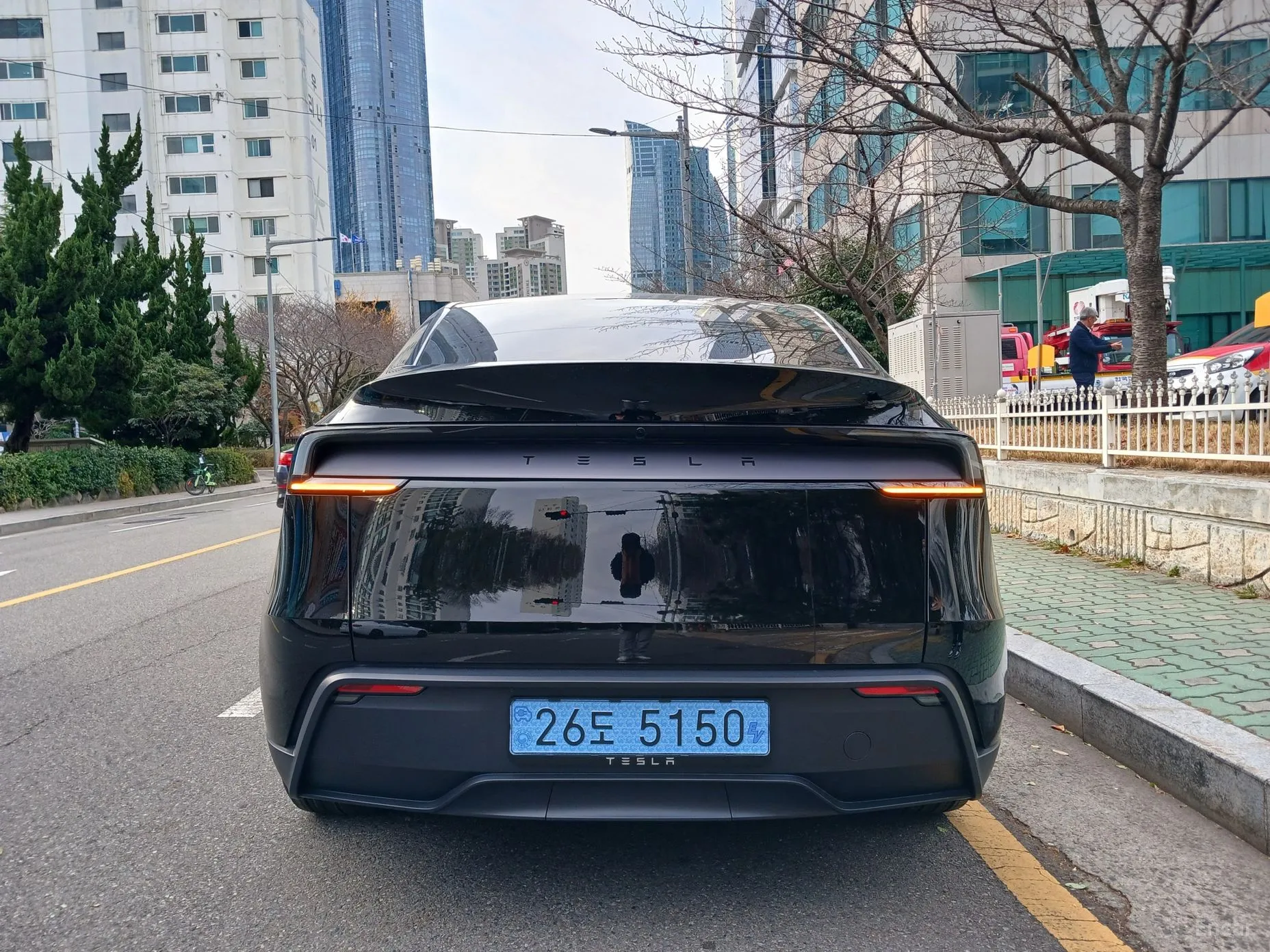 Tesla Model Y превью 5