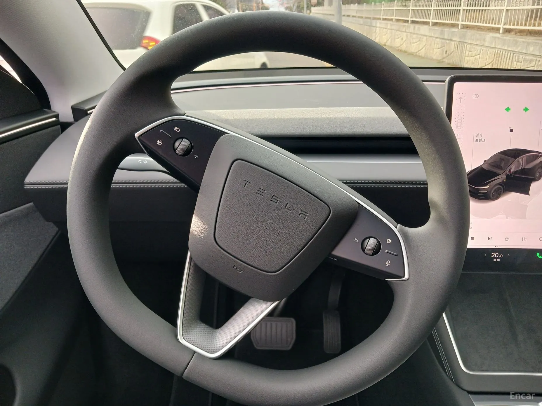 Tesla Model Y превью 7