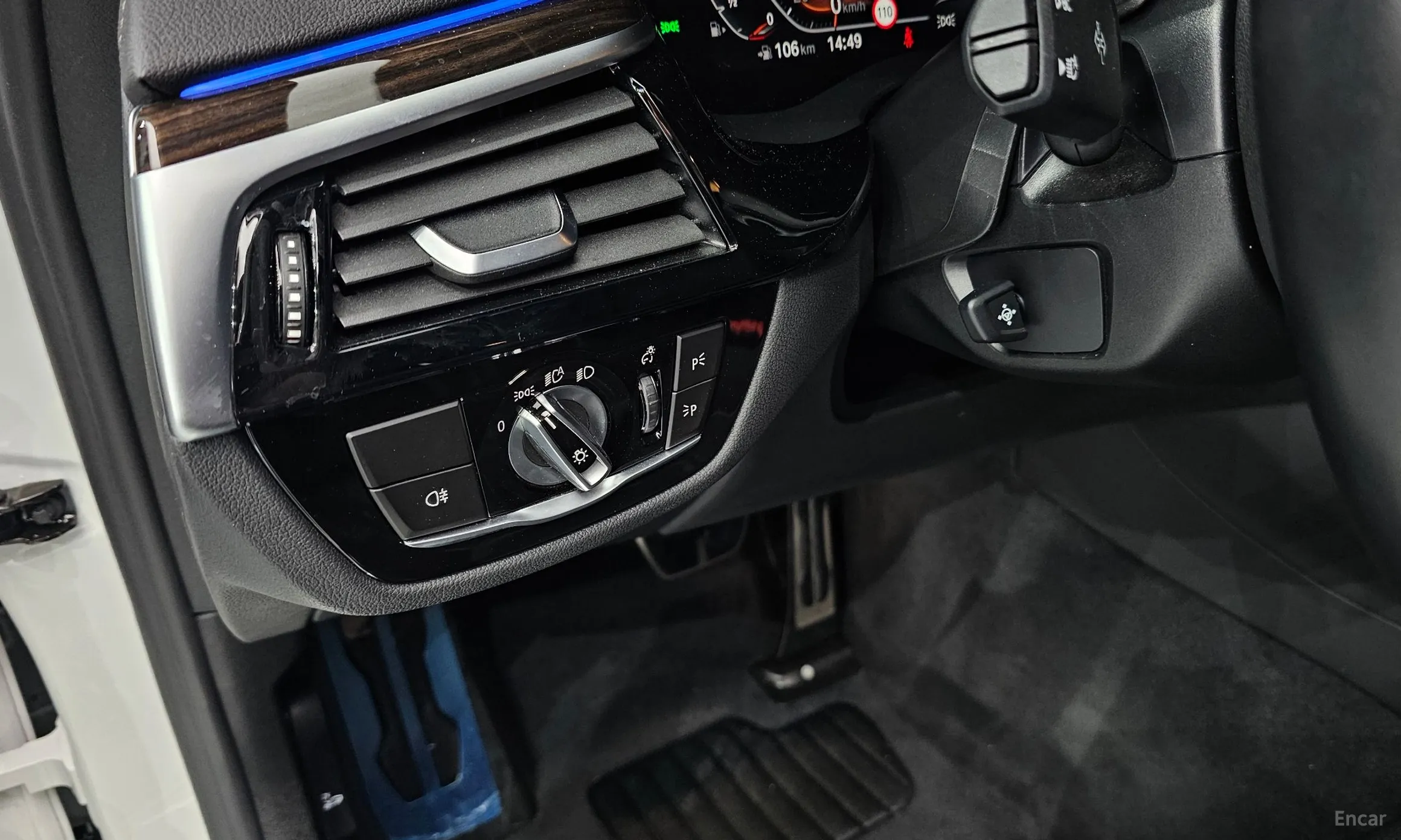BMW 5 Series (G30) превью 19