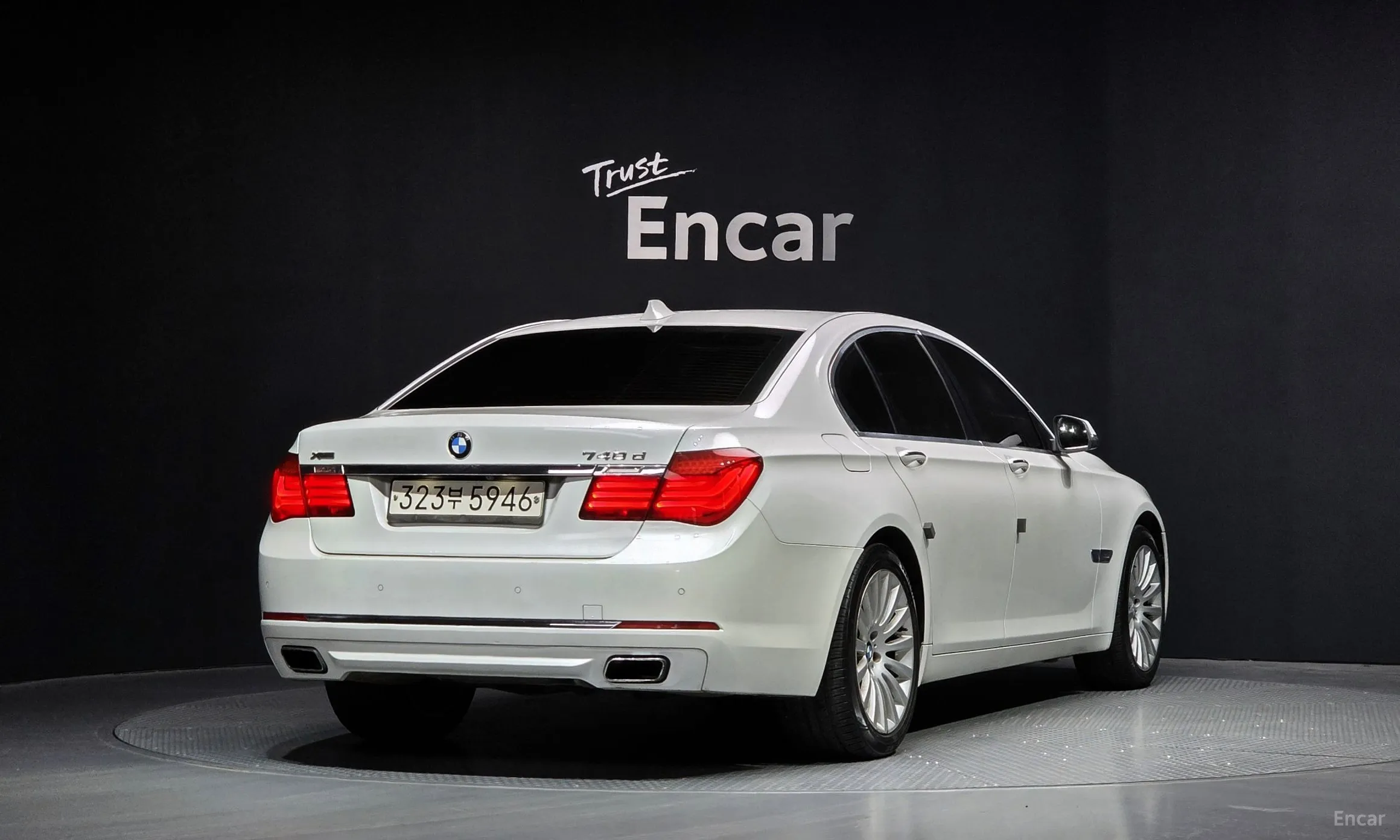 BMW 7 Series (F01)
