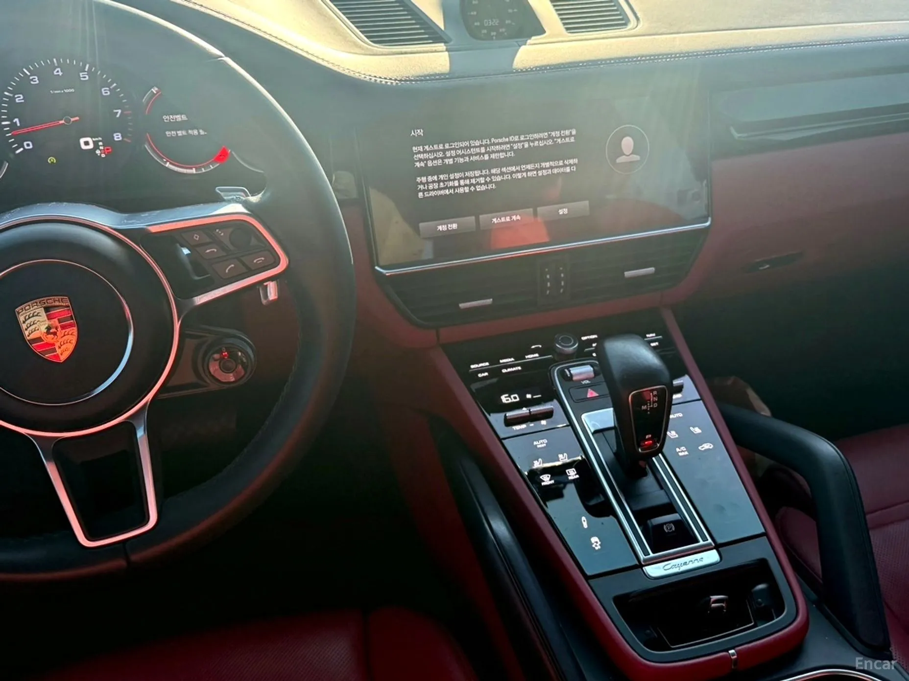 Porsche Cayenne (PO536) превью 14