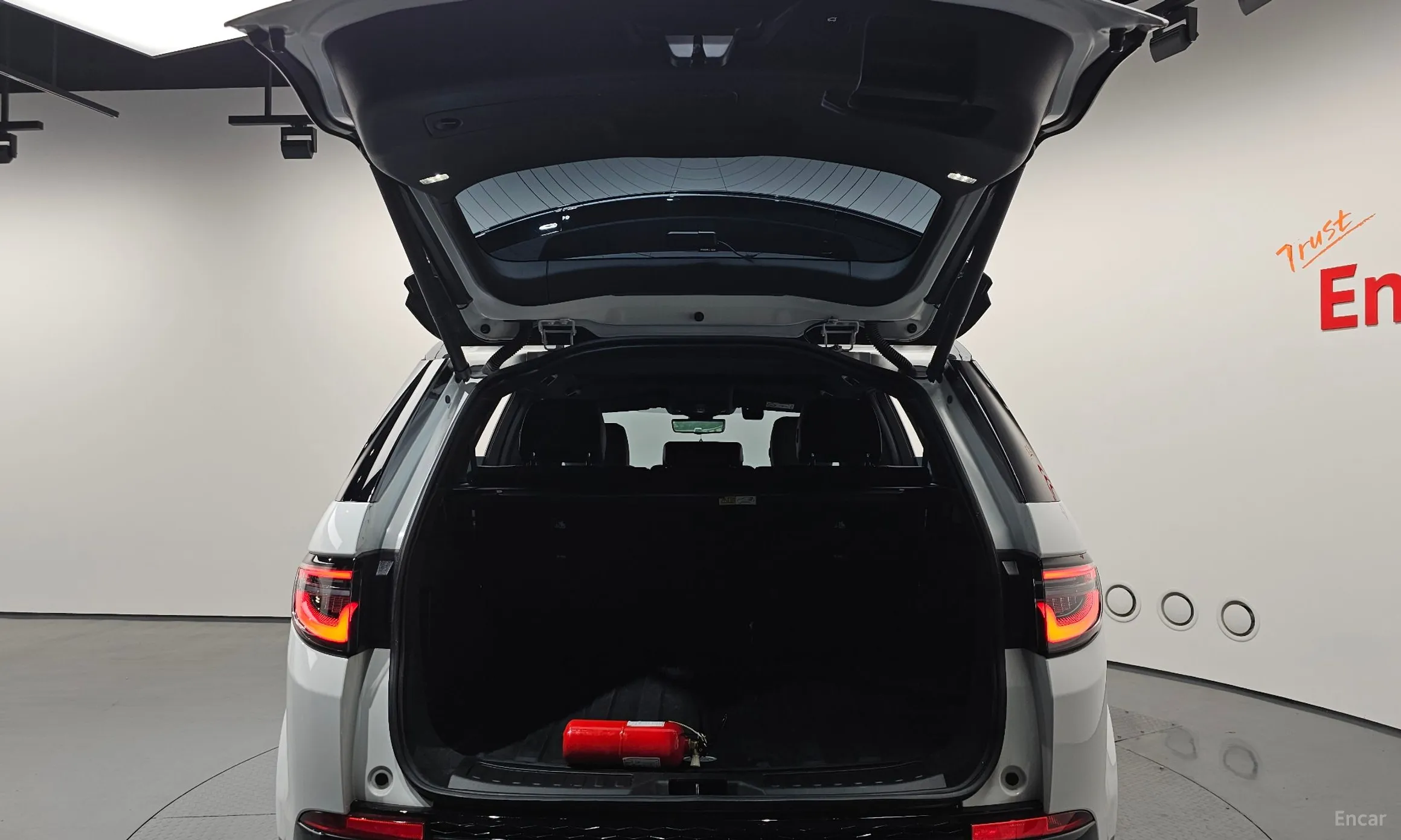 Land Rover Discovery Sports превью 20