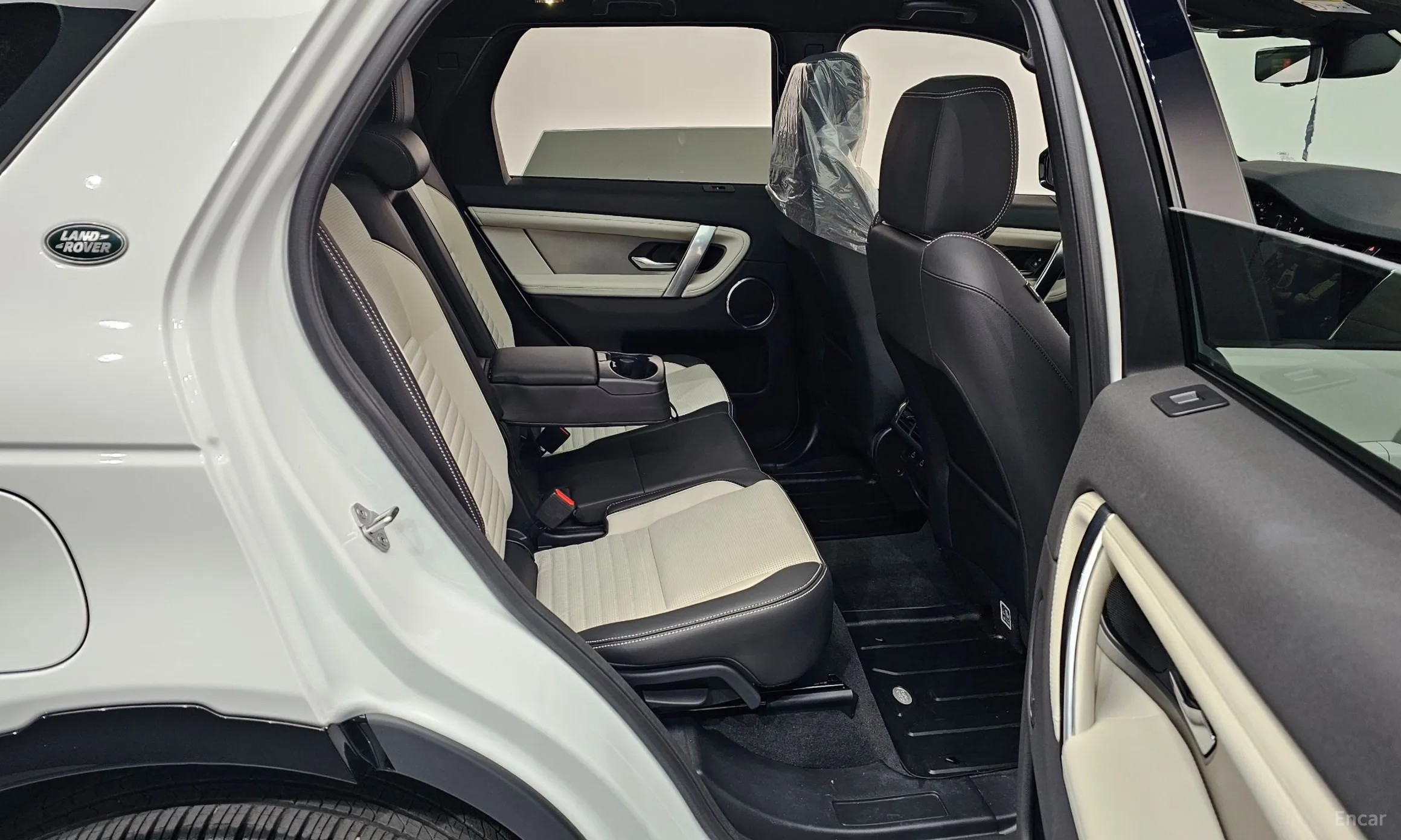 Land Rover Discovery Sports превью 12