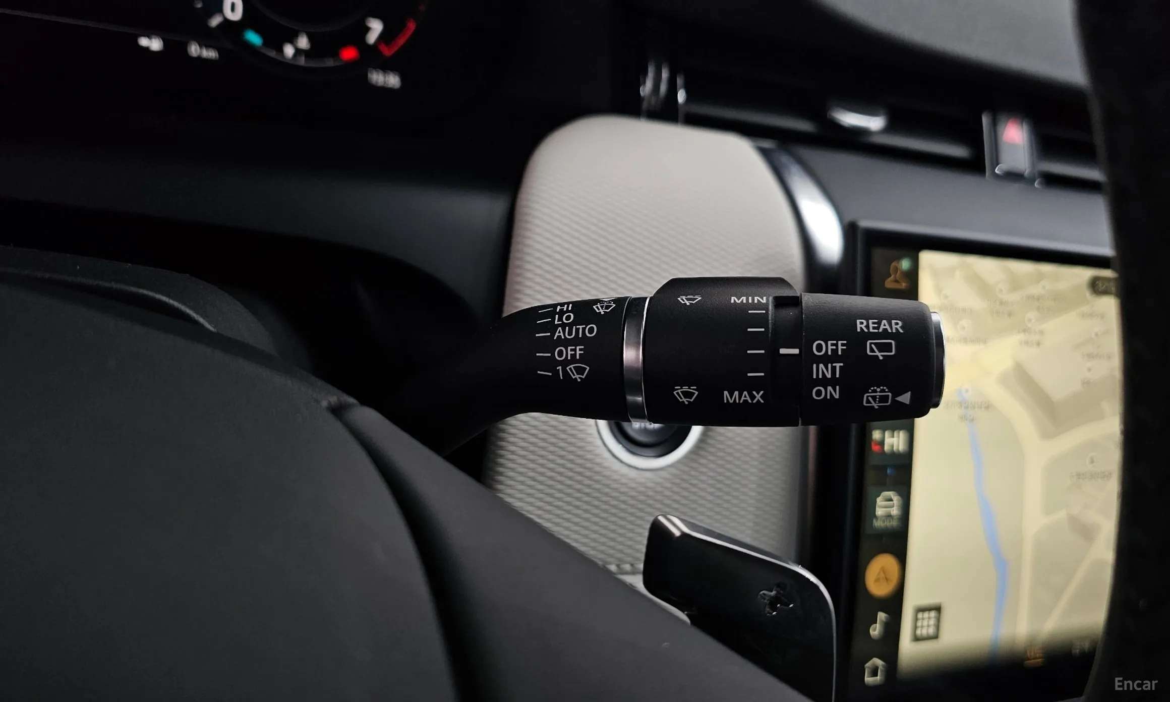 Land Rover Discovery Sports превью 9