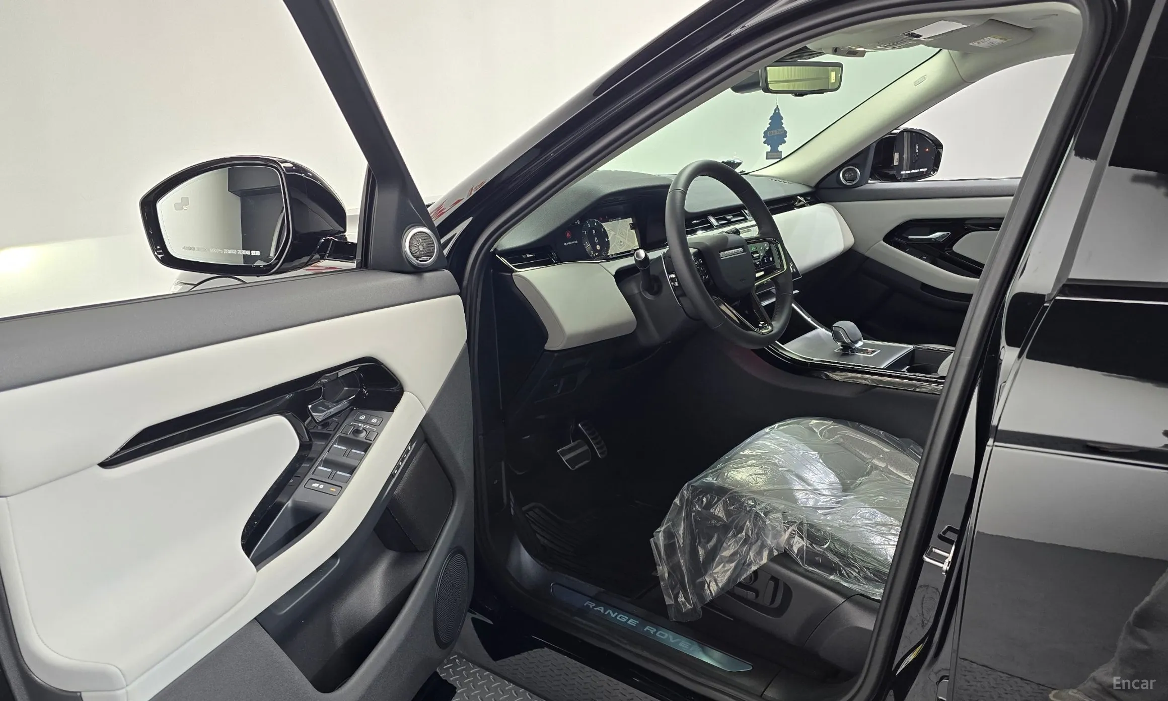 Land Rover Range Rover Evoque 2nd Generation превью 10