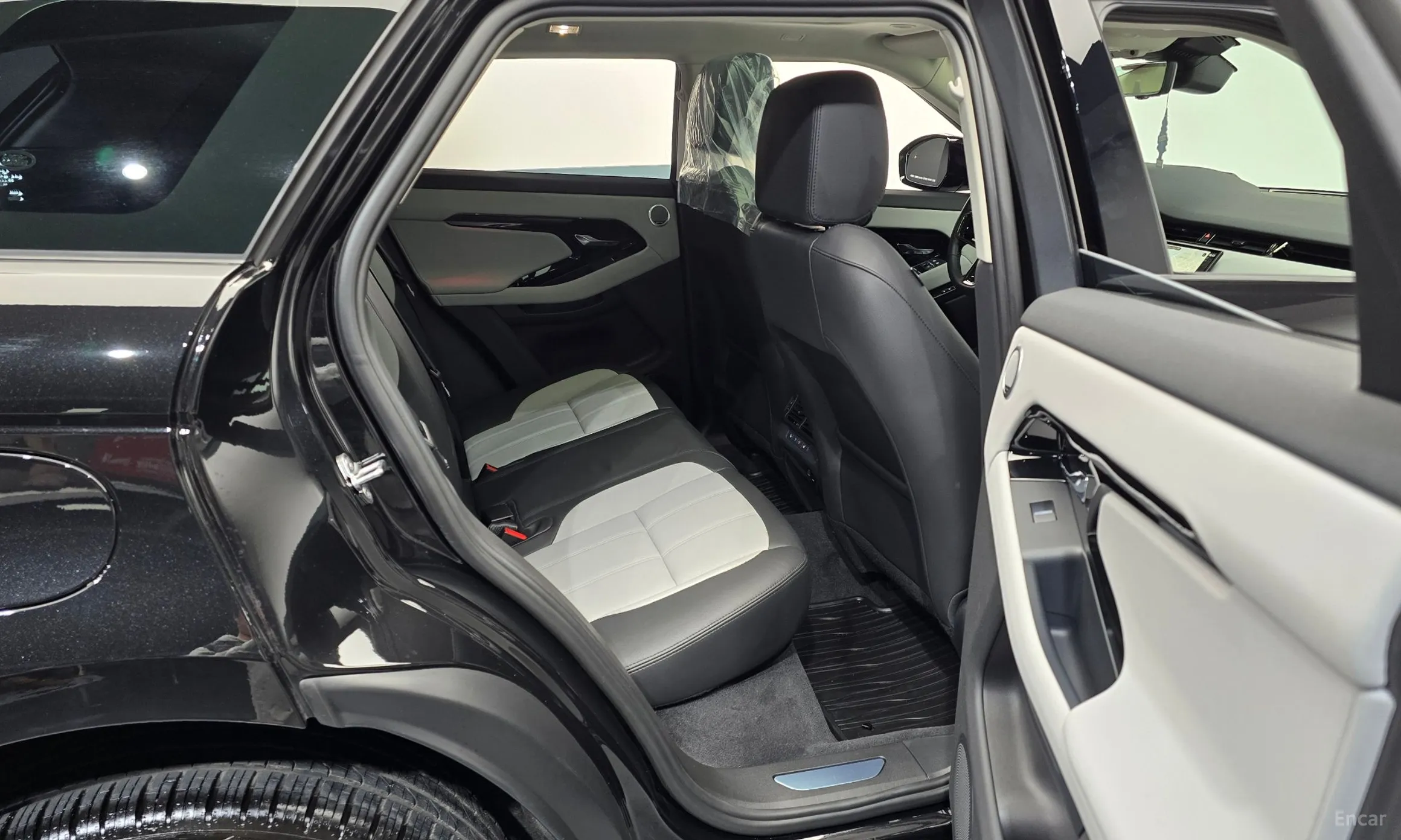 Land Rover Range Rover Evoque 2nd Generation превью 12