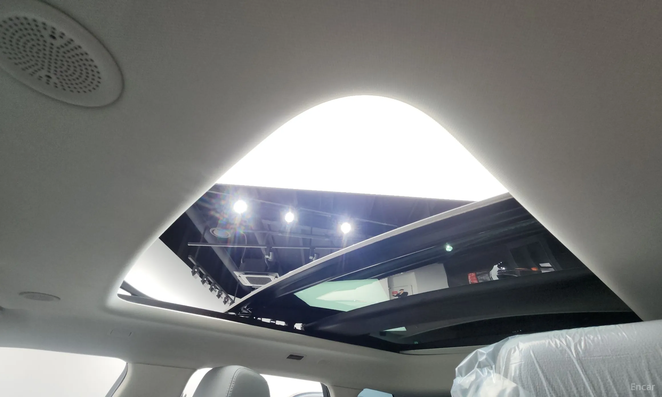 Land Rover Range Rover Evoque 2nd Generation превью 18