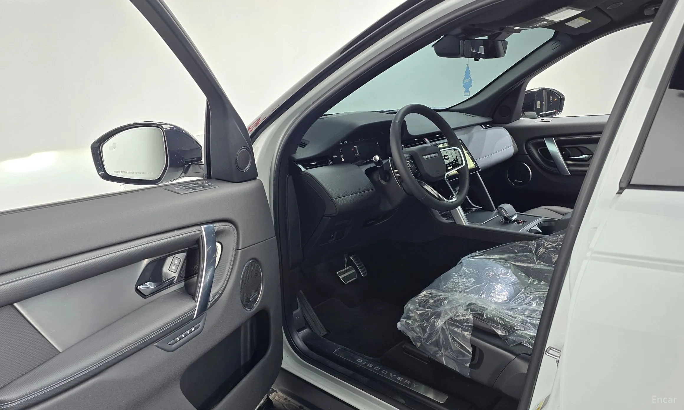 Land Rover Discovery Sports превью 10