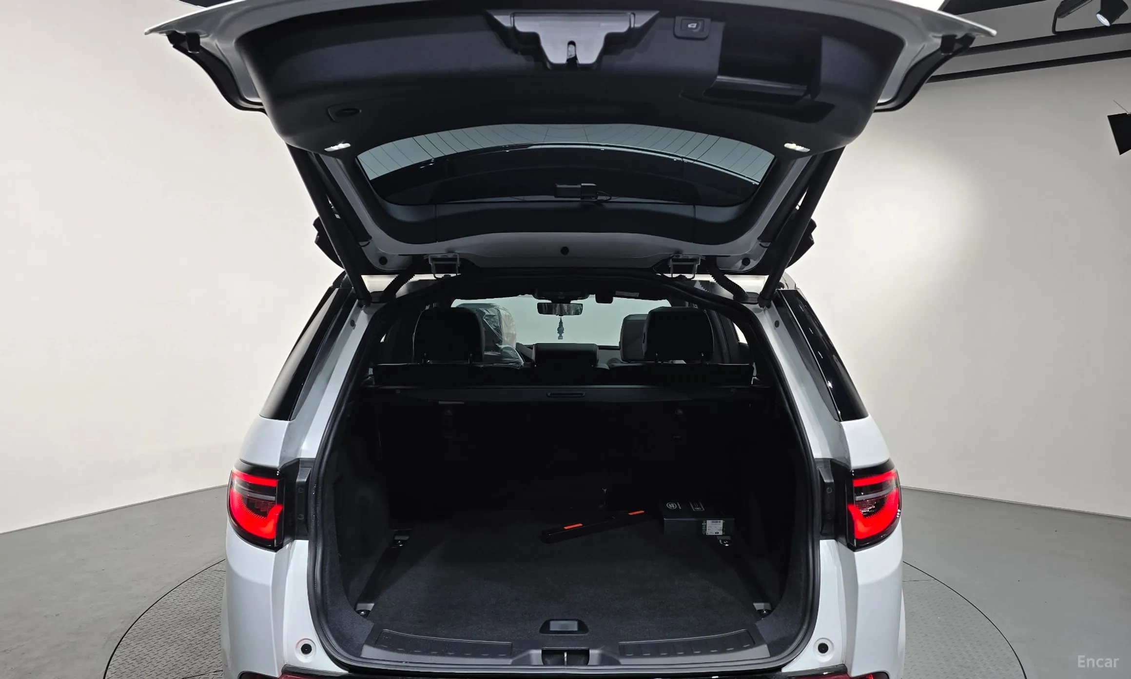 Land Rover Discovery Sports превью 20