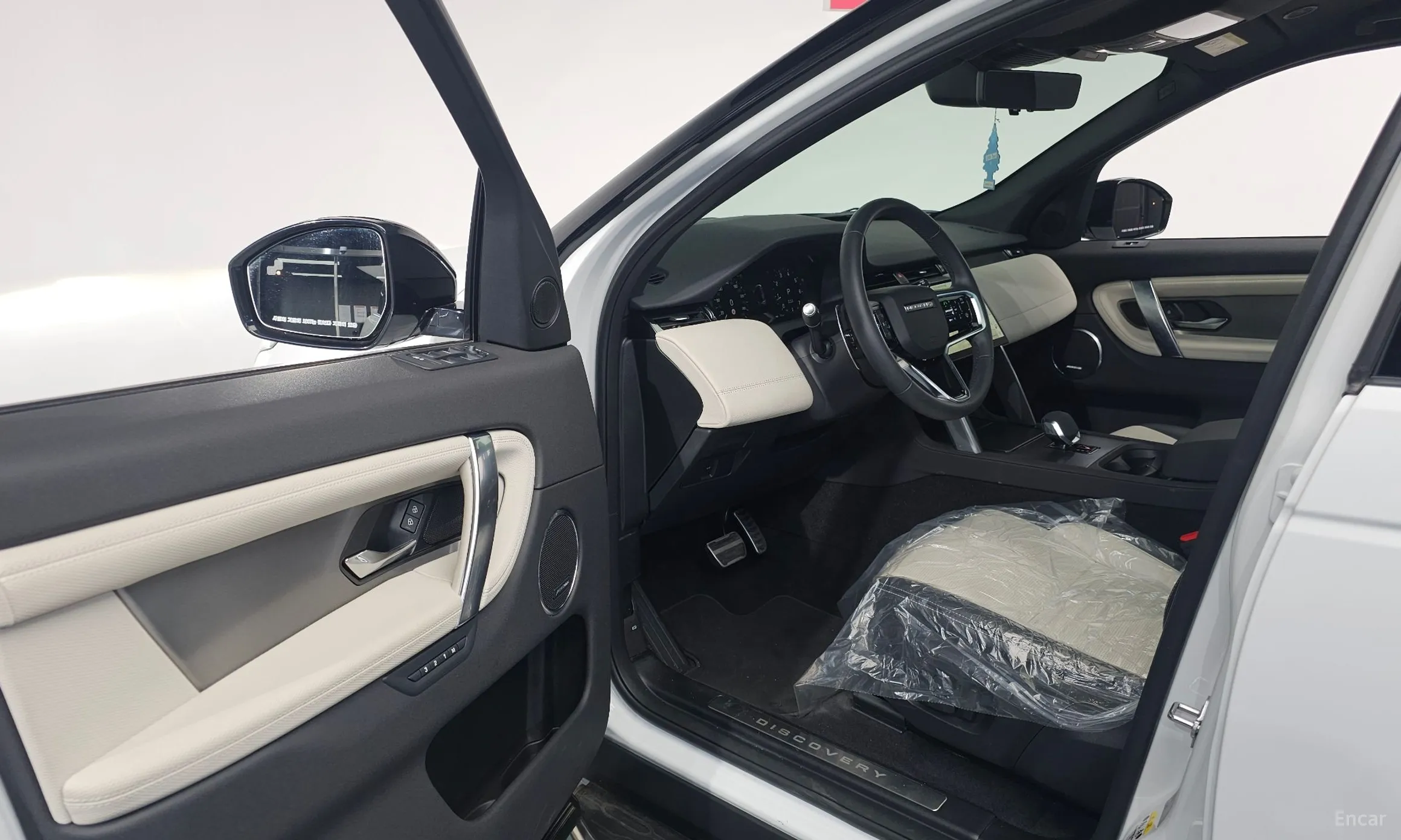 Land Rover Discovery Sports превью 10