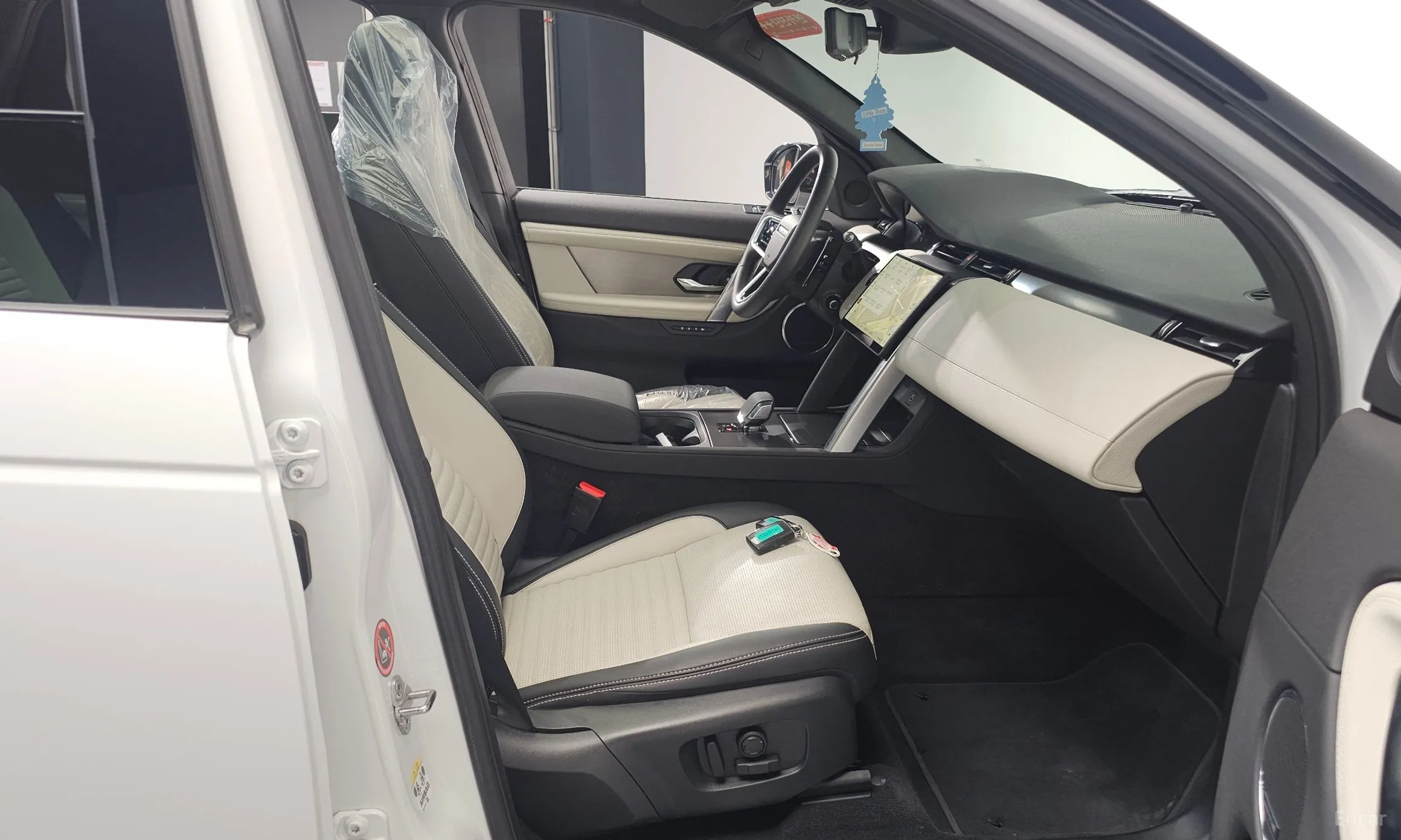 Land Rover Discovery Sports превью 11