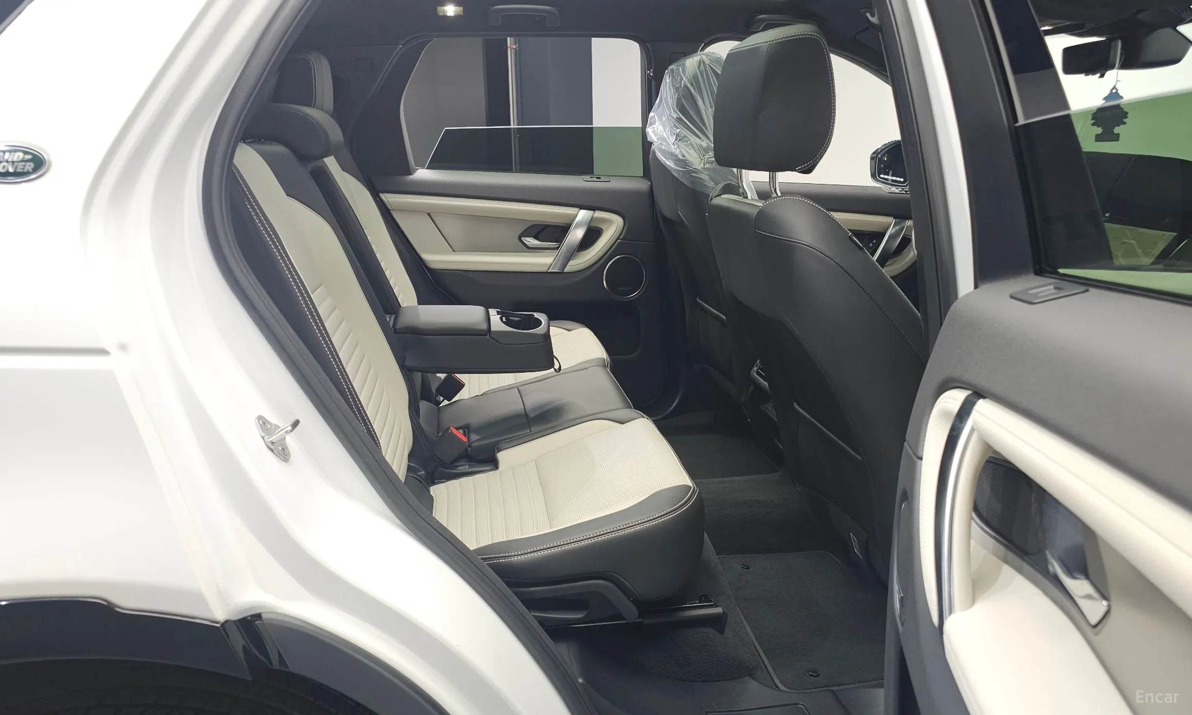 Land Rover Discovery Sports превью 12