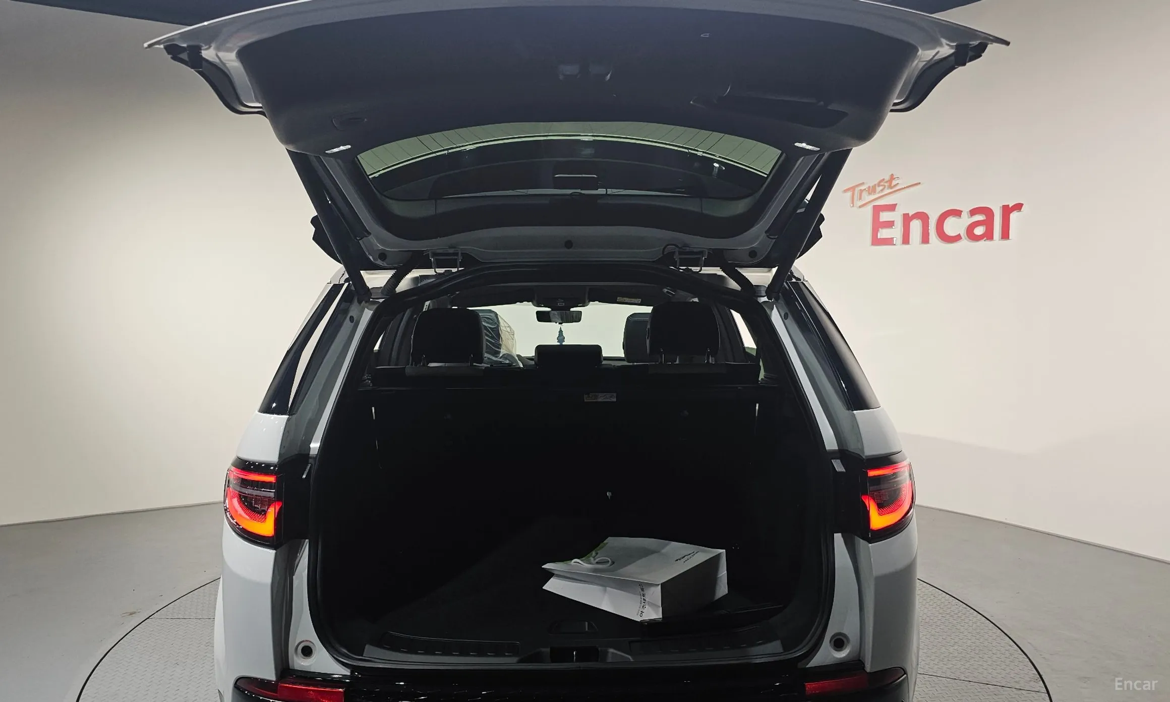 Land Rover Discovery Sports превью 20