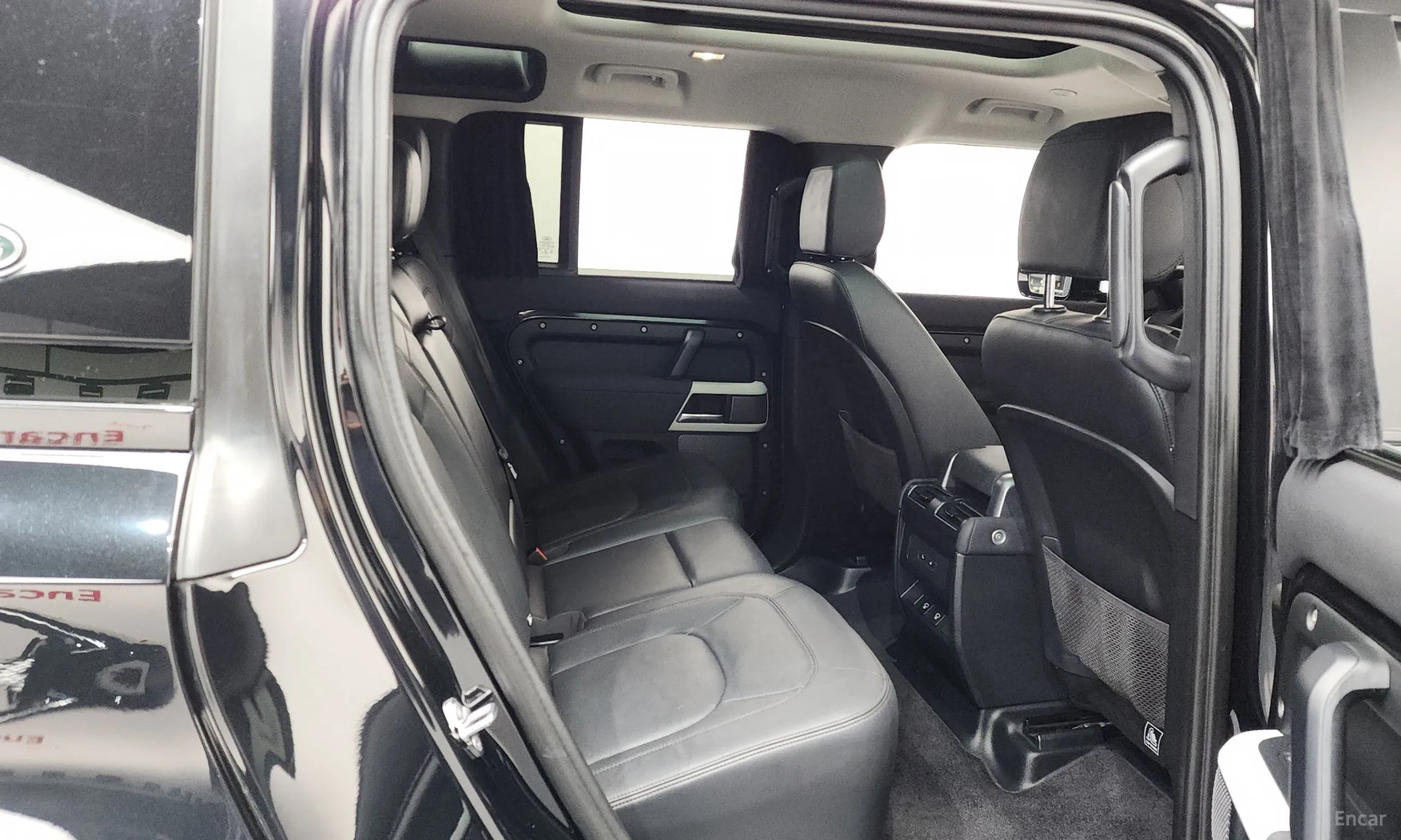 Land Rover Defender (L663) превью 12