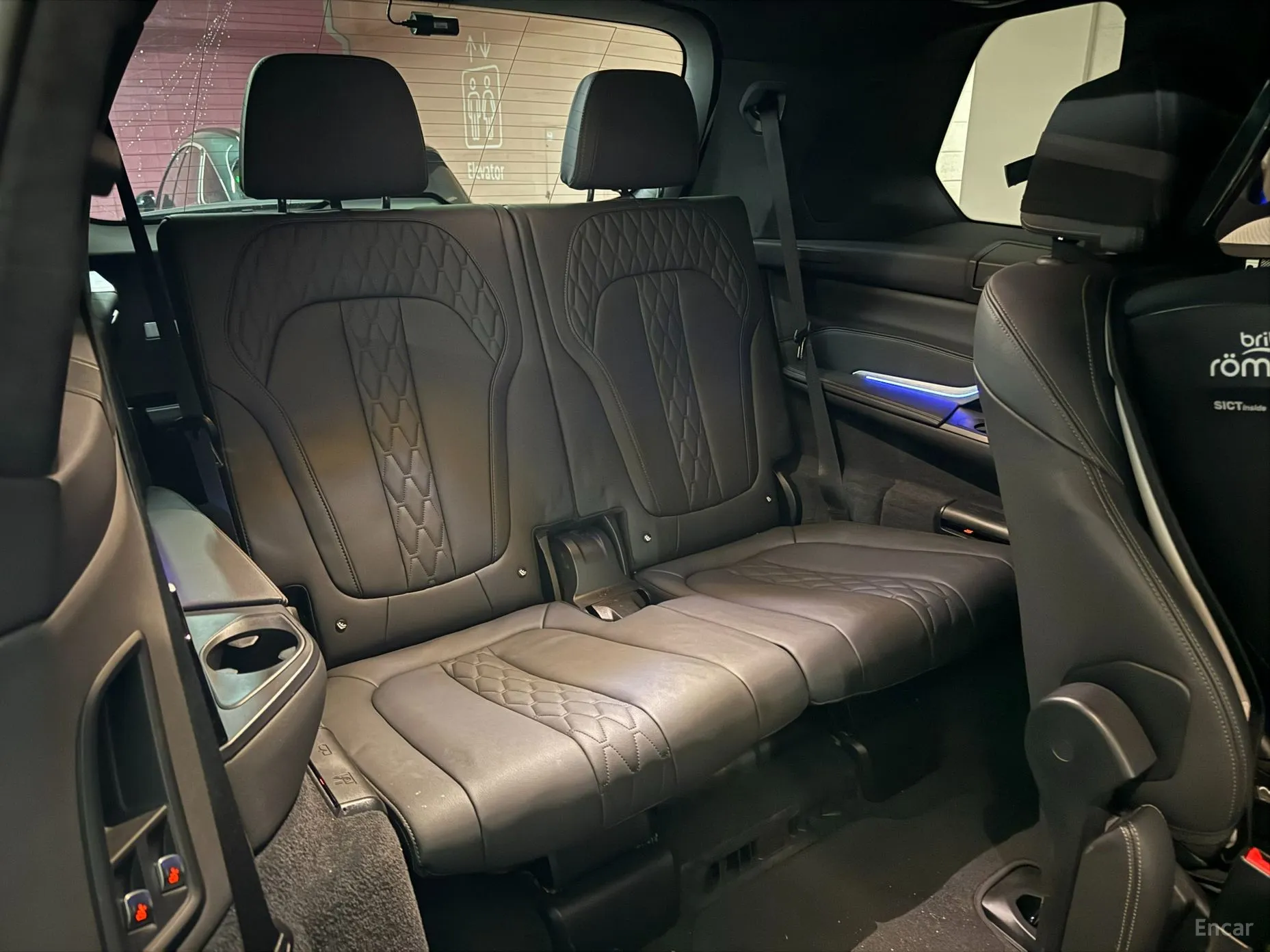 BMW X7 (G07) превью 8