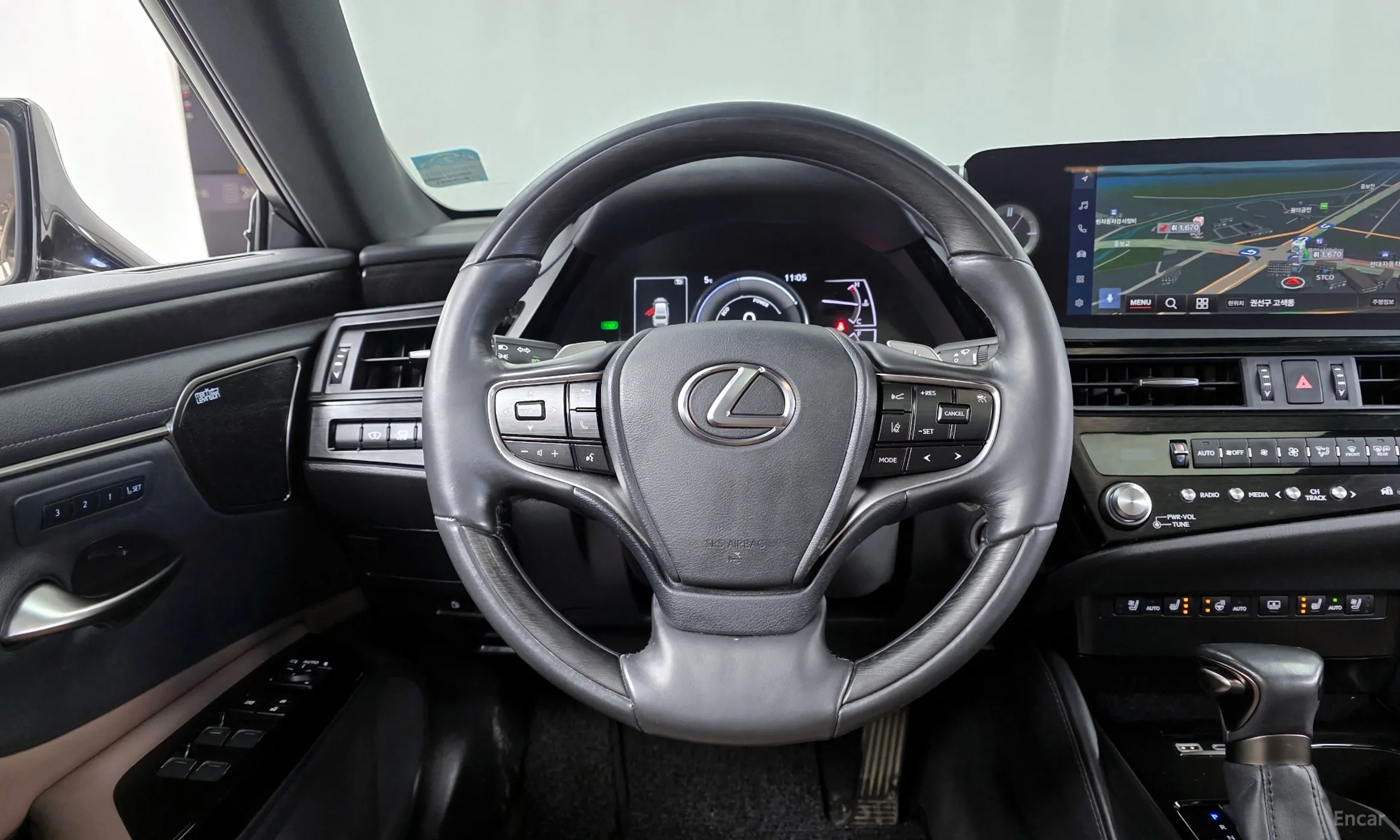 Lexus ES300h 7th Generation превью 13