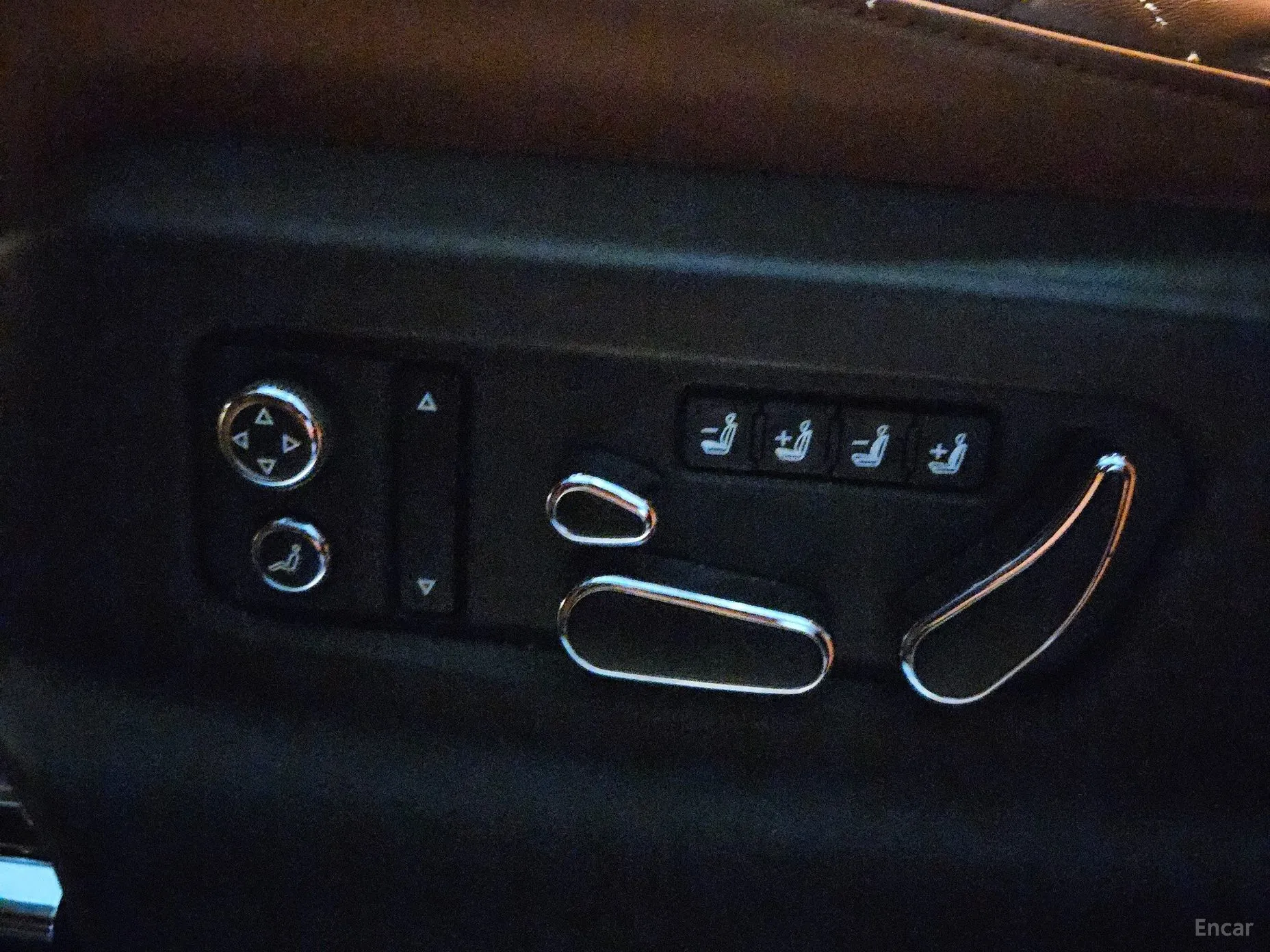 Bentley Bentayga превью 17