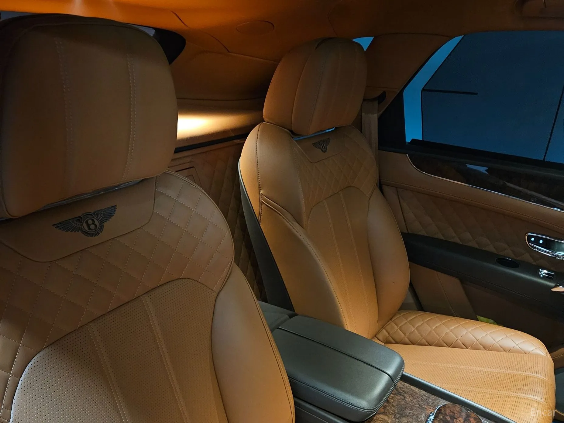Bentley Bentayga превью 8