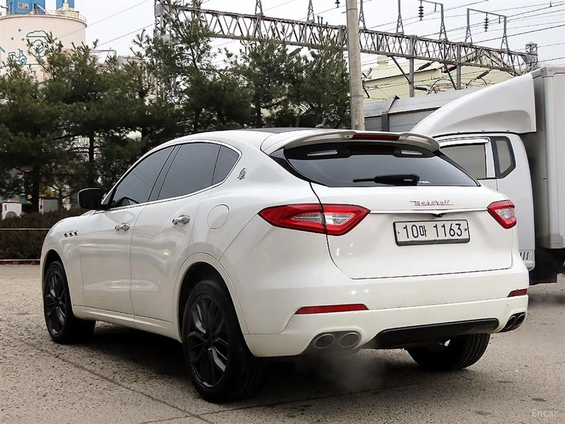 Maserati Levante превью 3