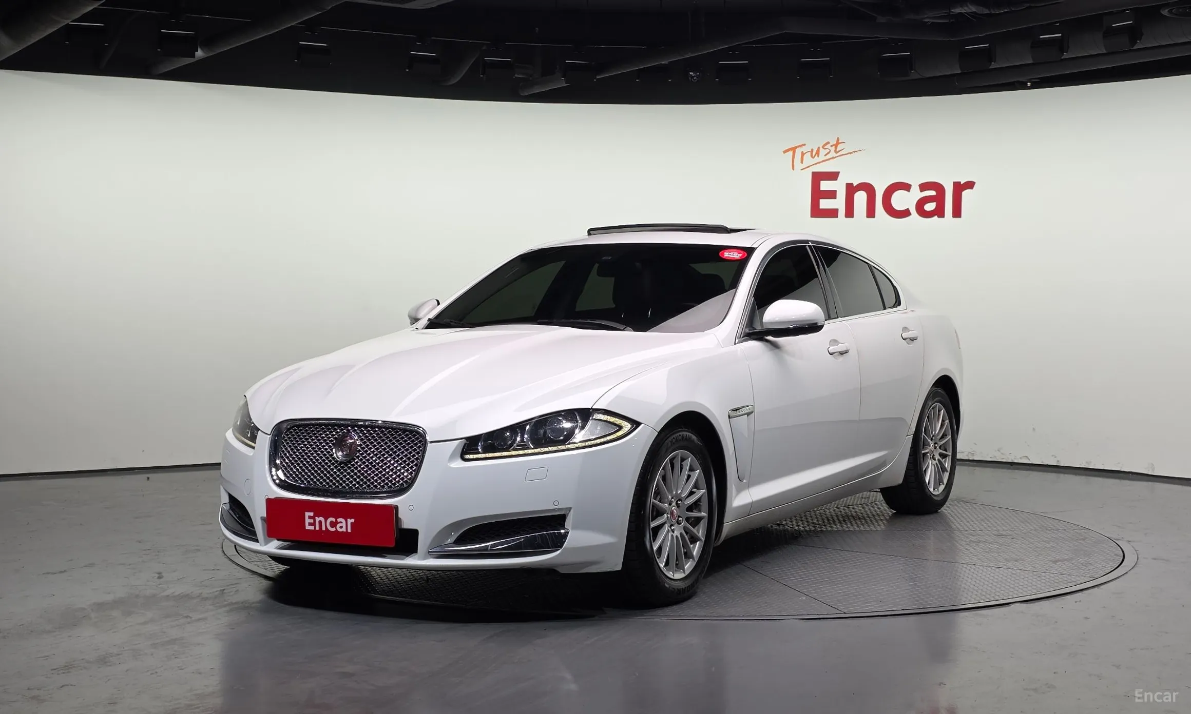 Jaguar New XF