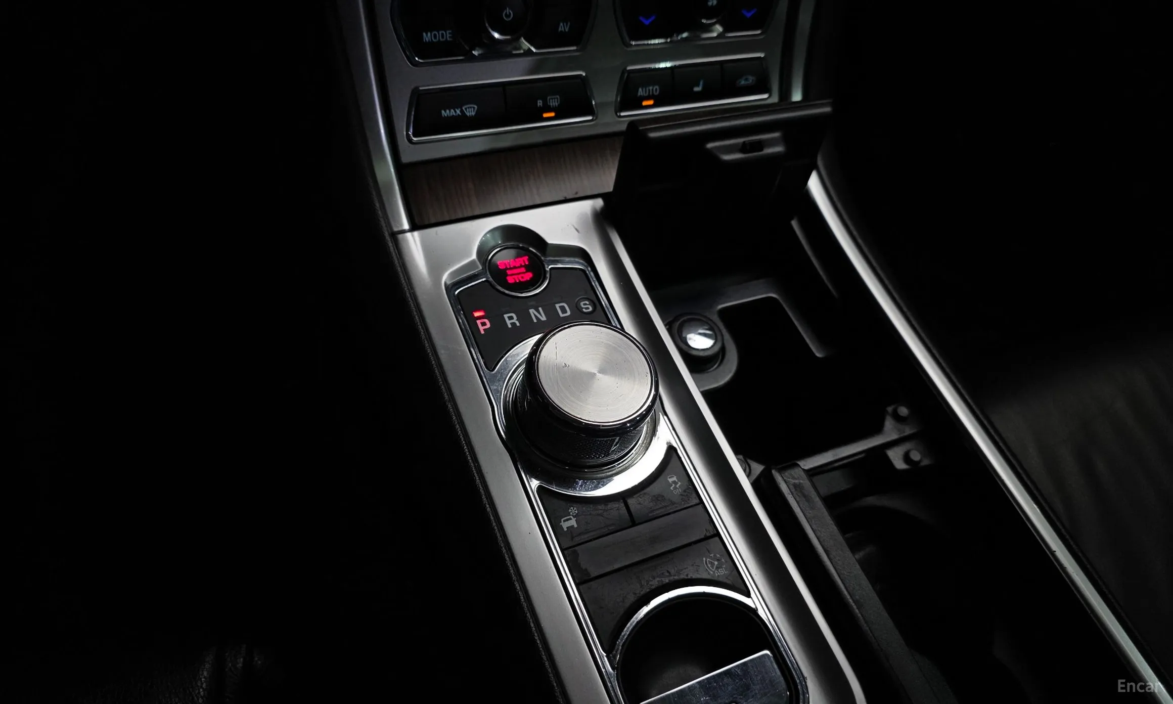 Jaguar New XF превью 9