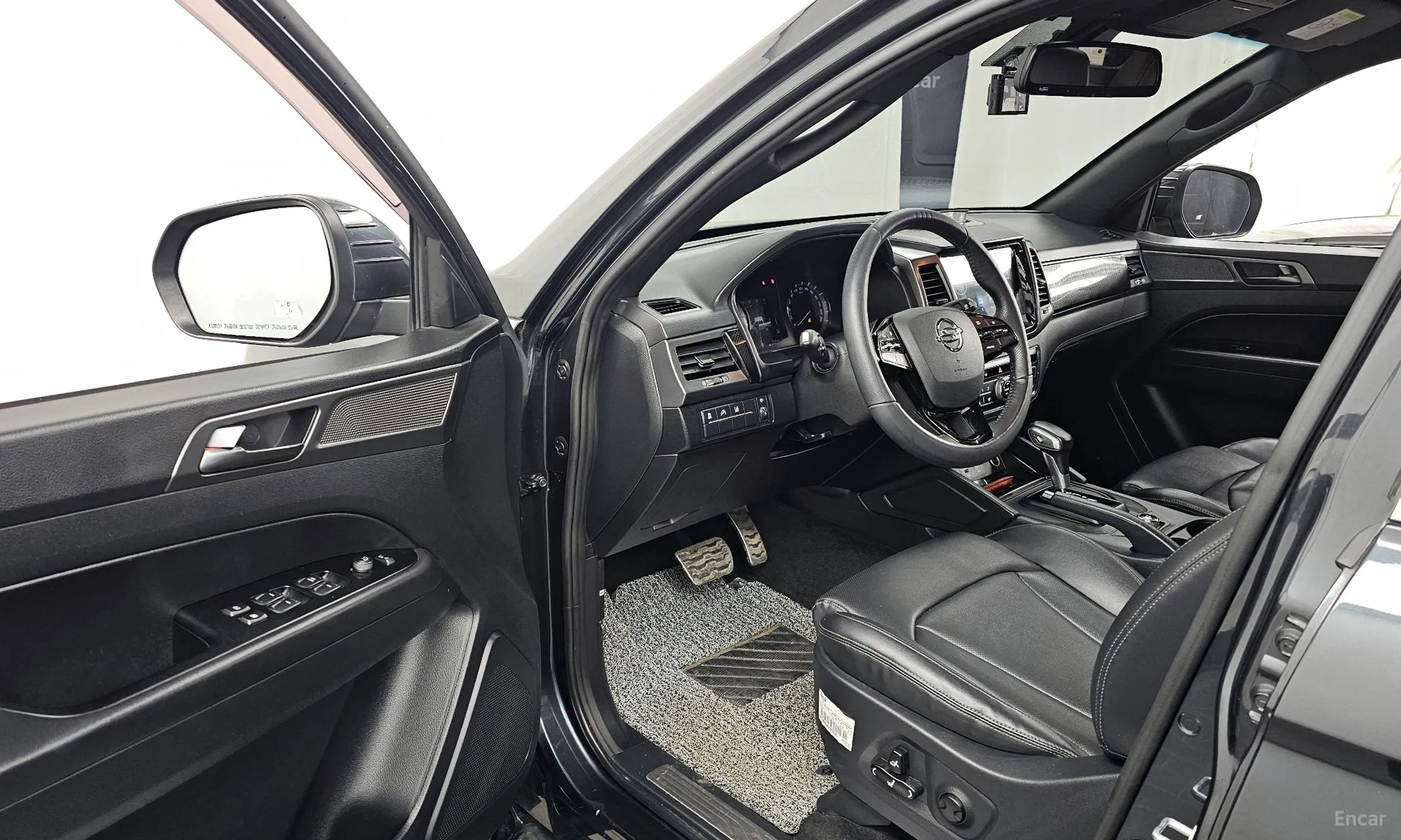 KG Mobility (SsangYong) Rexton Sports превью 10