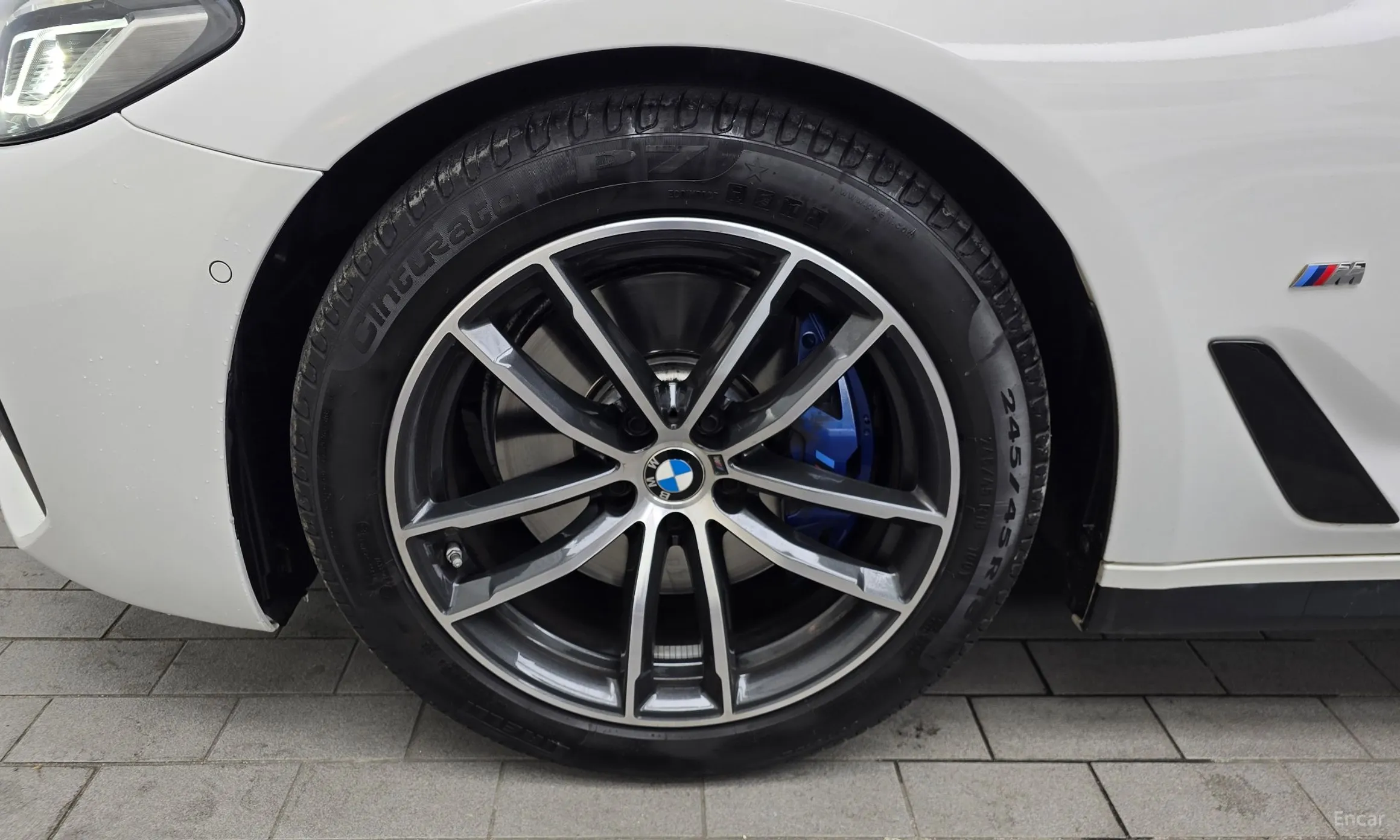 BMW 5 Series (G30) превью 5