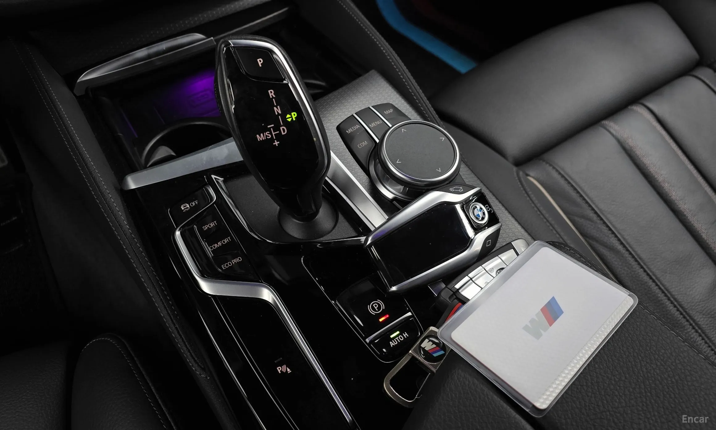 BMW 5 Series (G30) превью 9