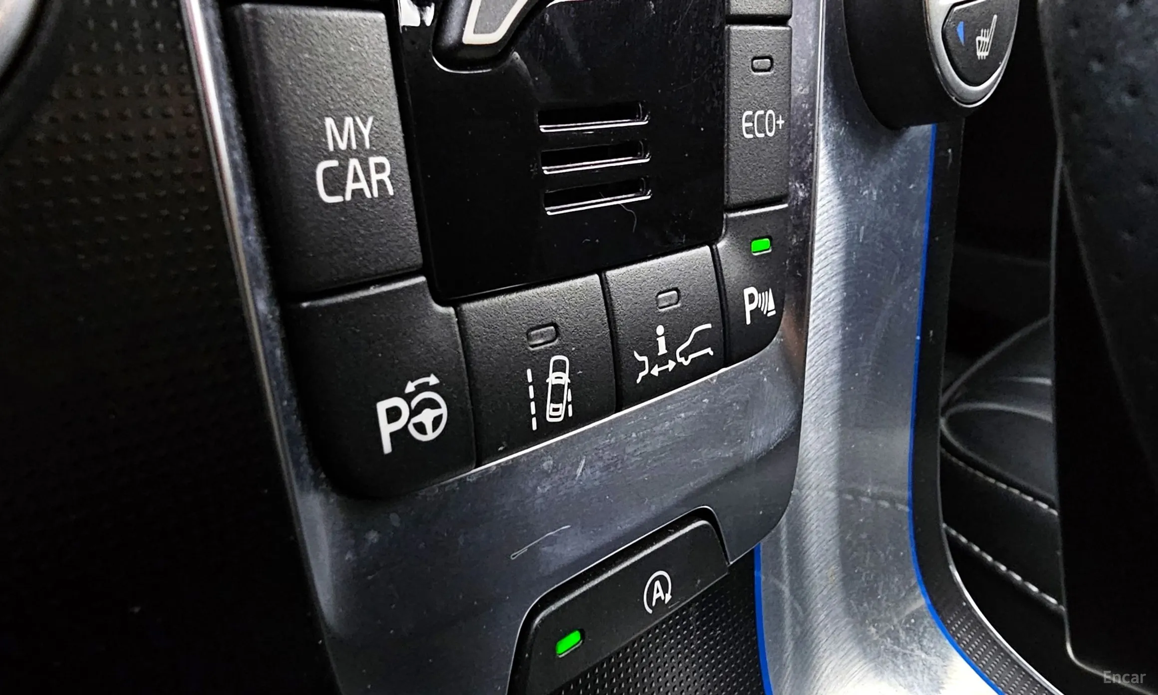 Volvo V40 превью 18