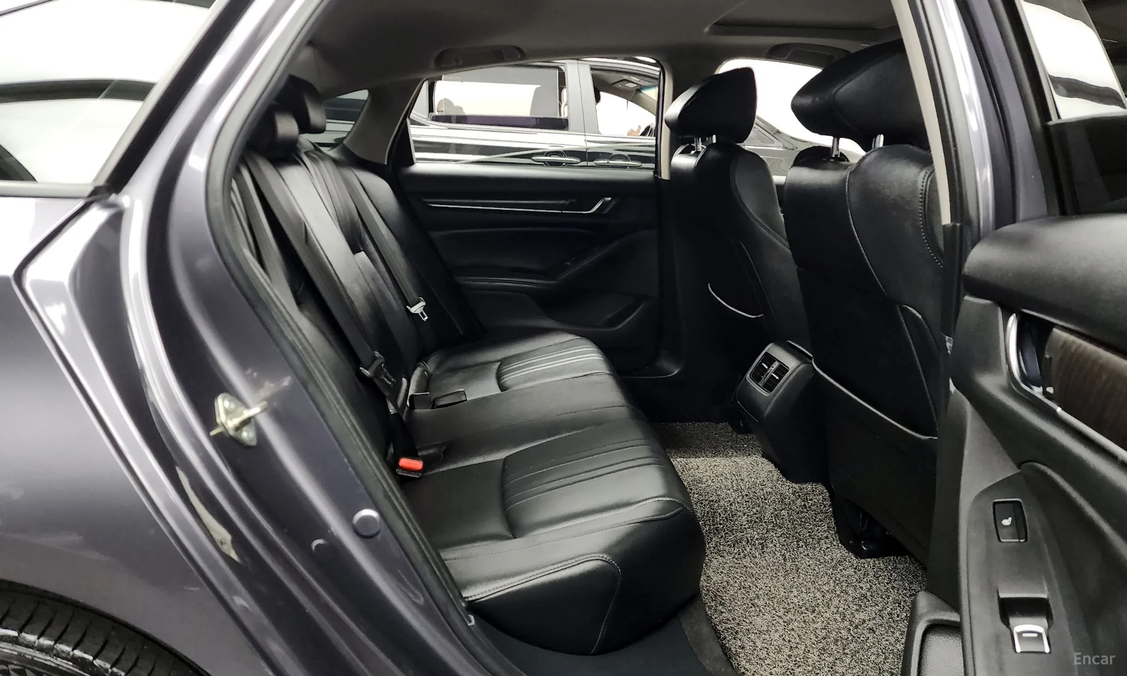 Honda Accord 10th Generation превью 12