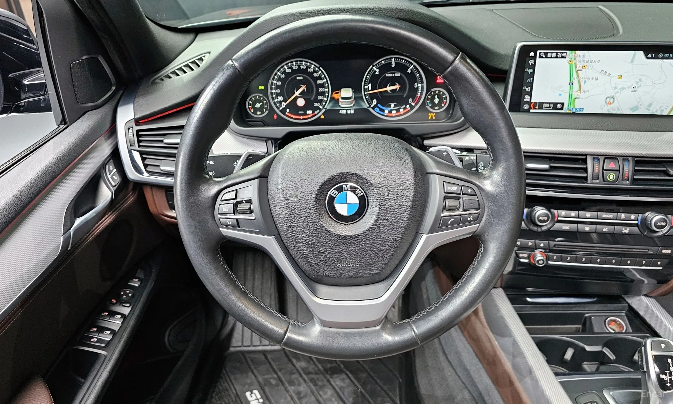BMW X5 (F15) превью 13