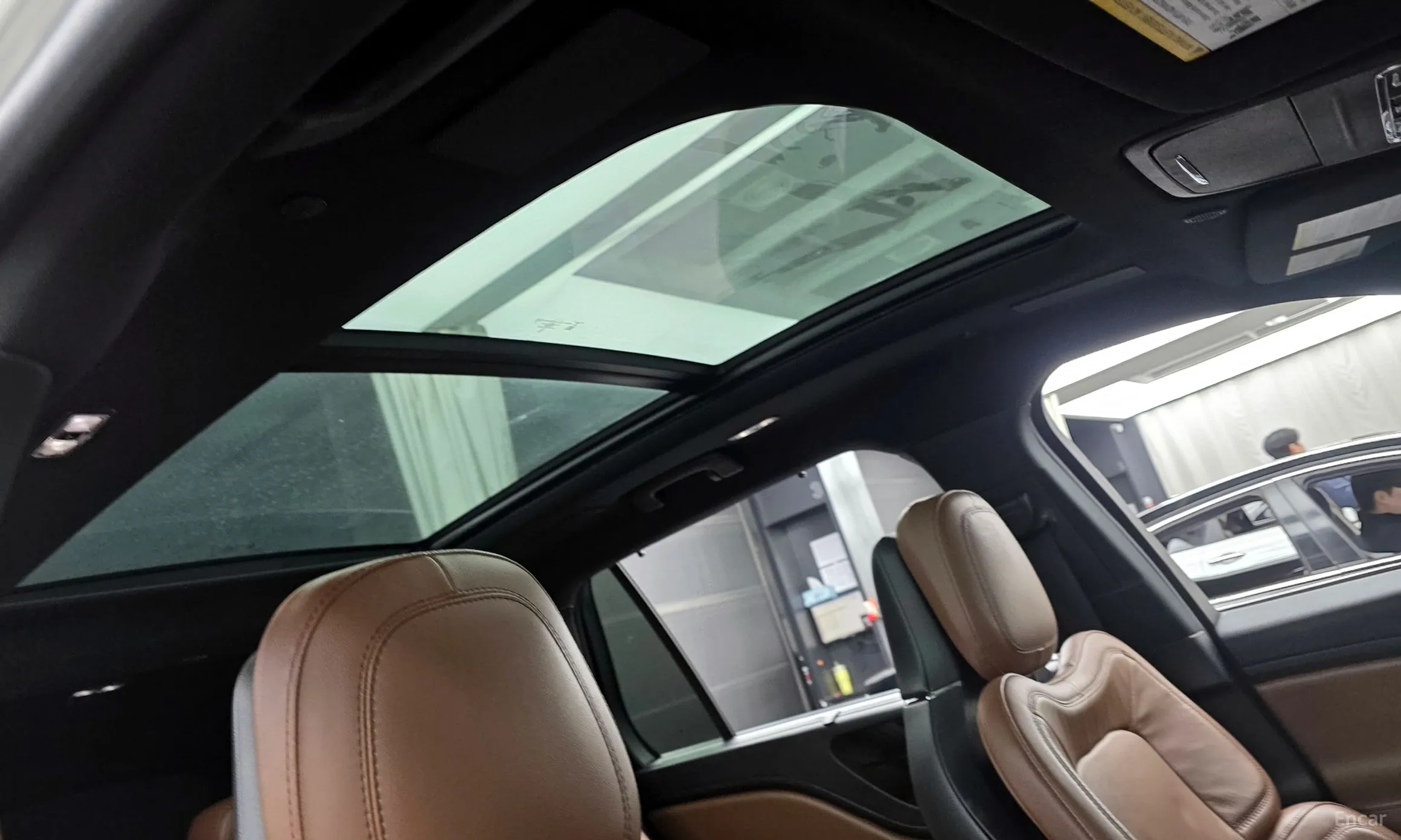 Lincoln Aviator 2nd Generation превью 17