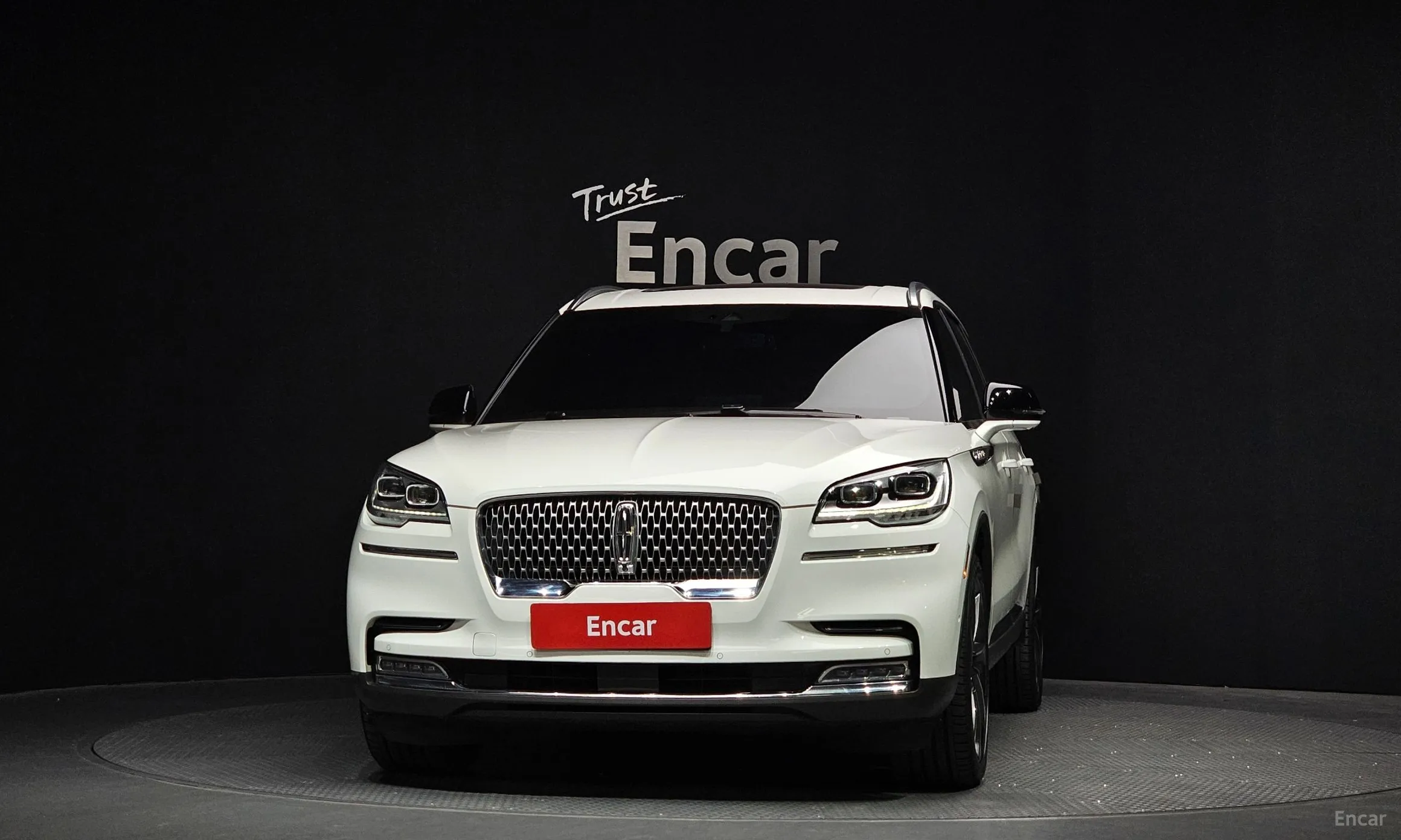 Lincoln Aviator 2nd Generation превью 3