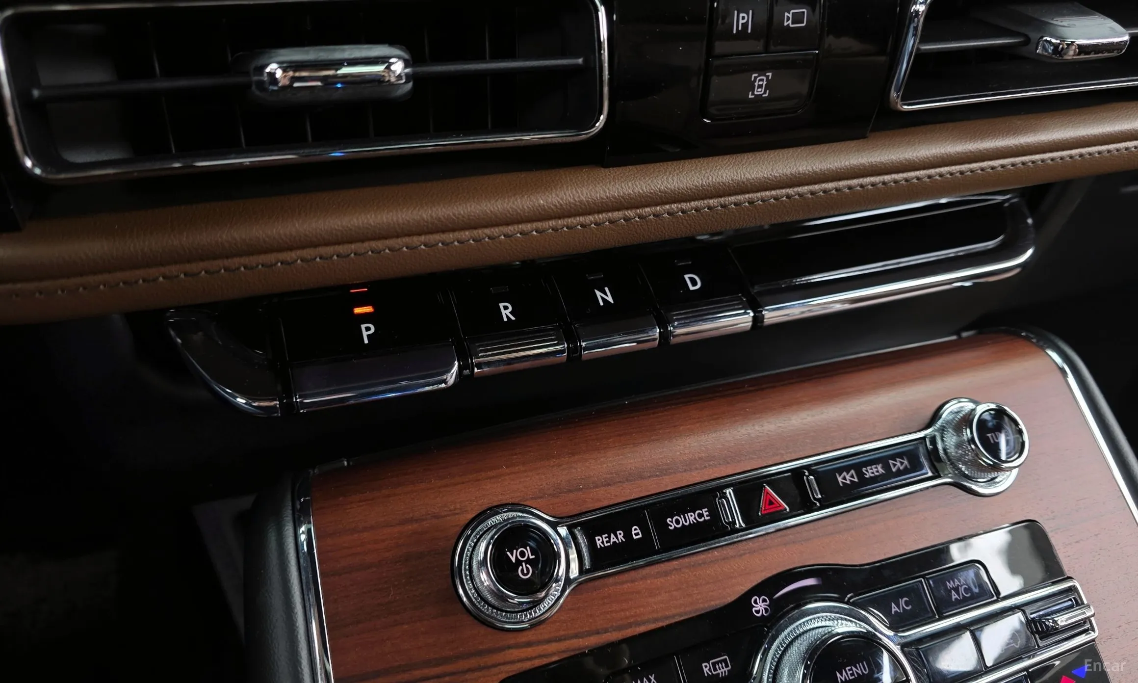 Lincoln Aviator 2nd Generation превью 9