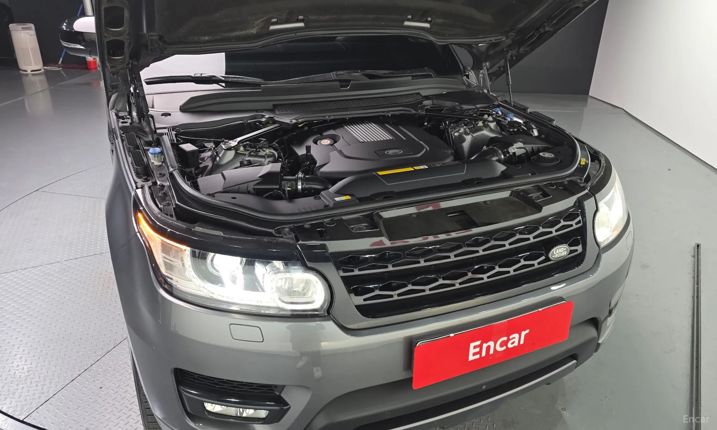 Land Rover Range Rover Sport 2nd Generation превью 6