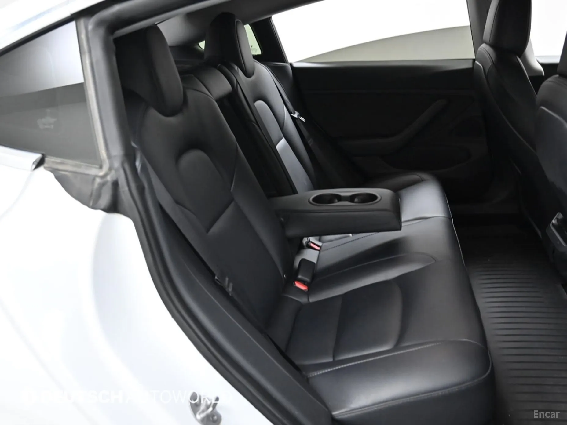 Tesla Model 3 превью 12
