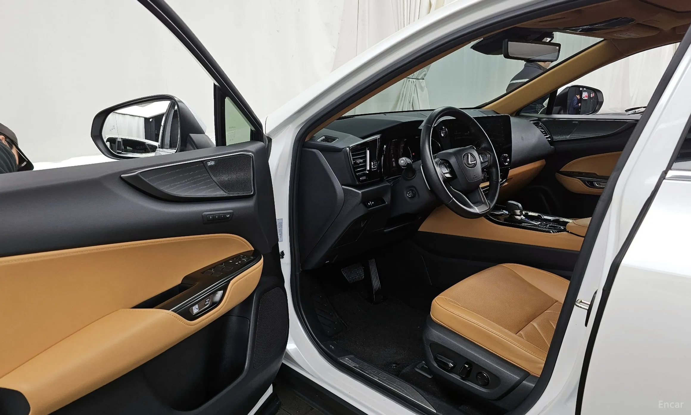 Lexus NX350h Gen 2 превью 10
