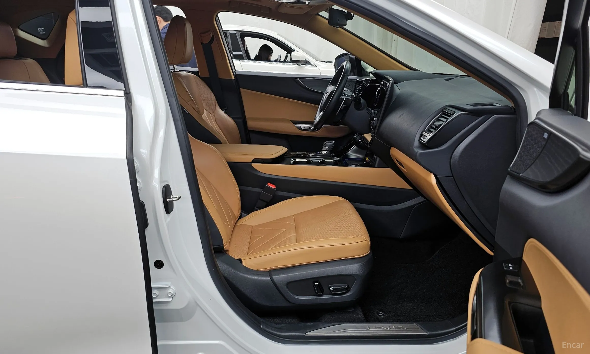 Lexus NX350h Gen 2 превью 11