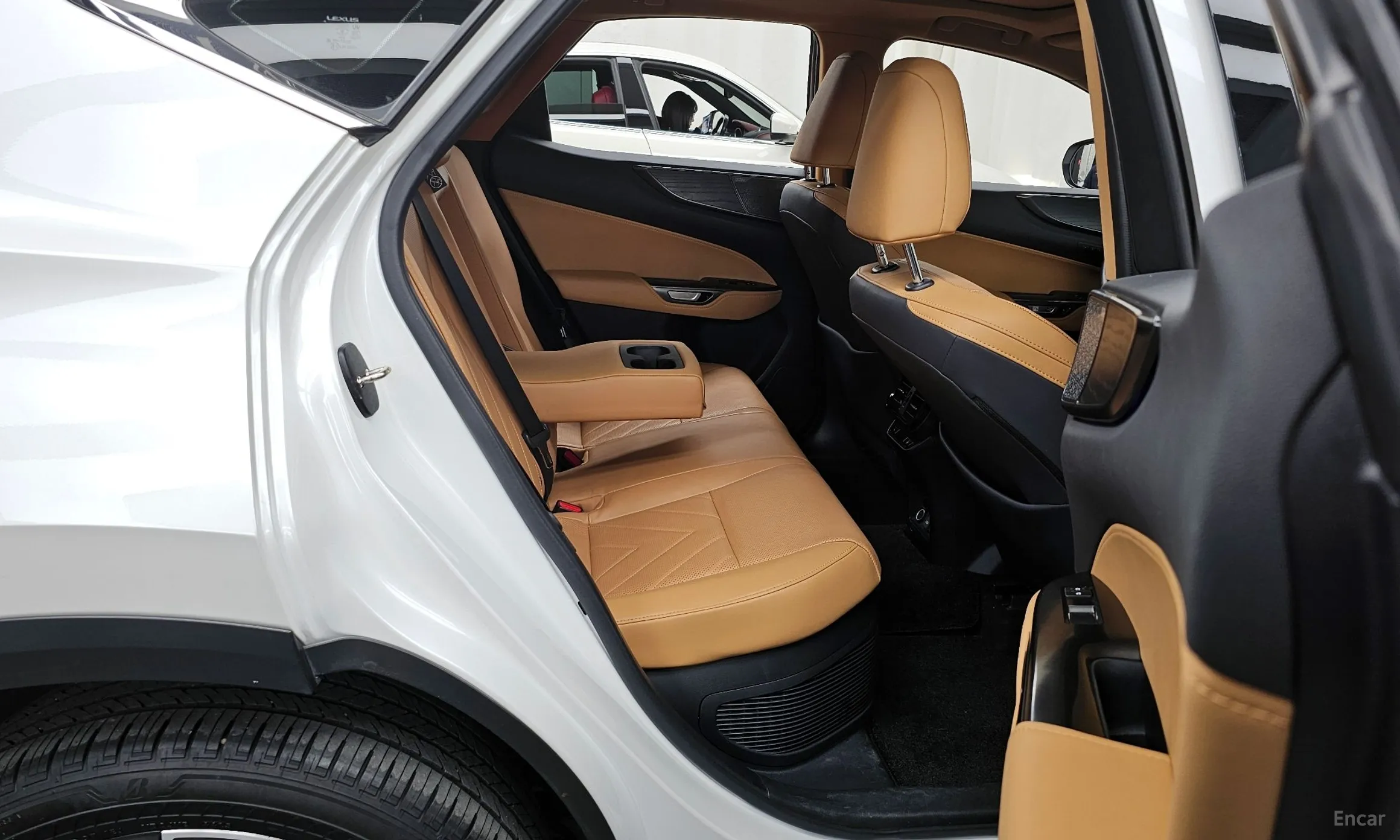 Lexus NX350h Gen 2 превью 12