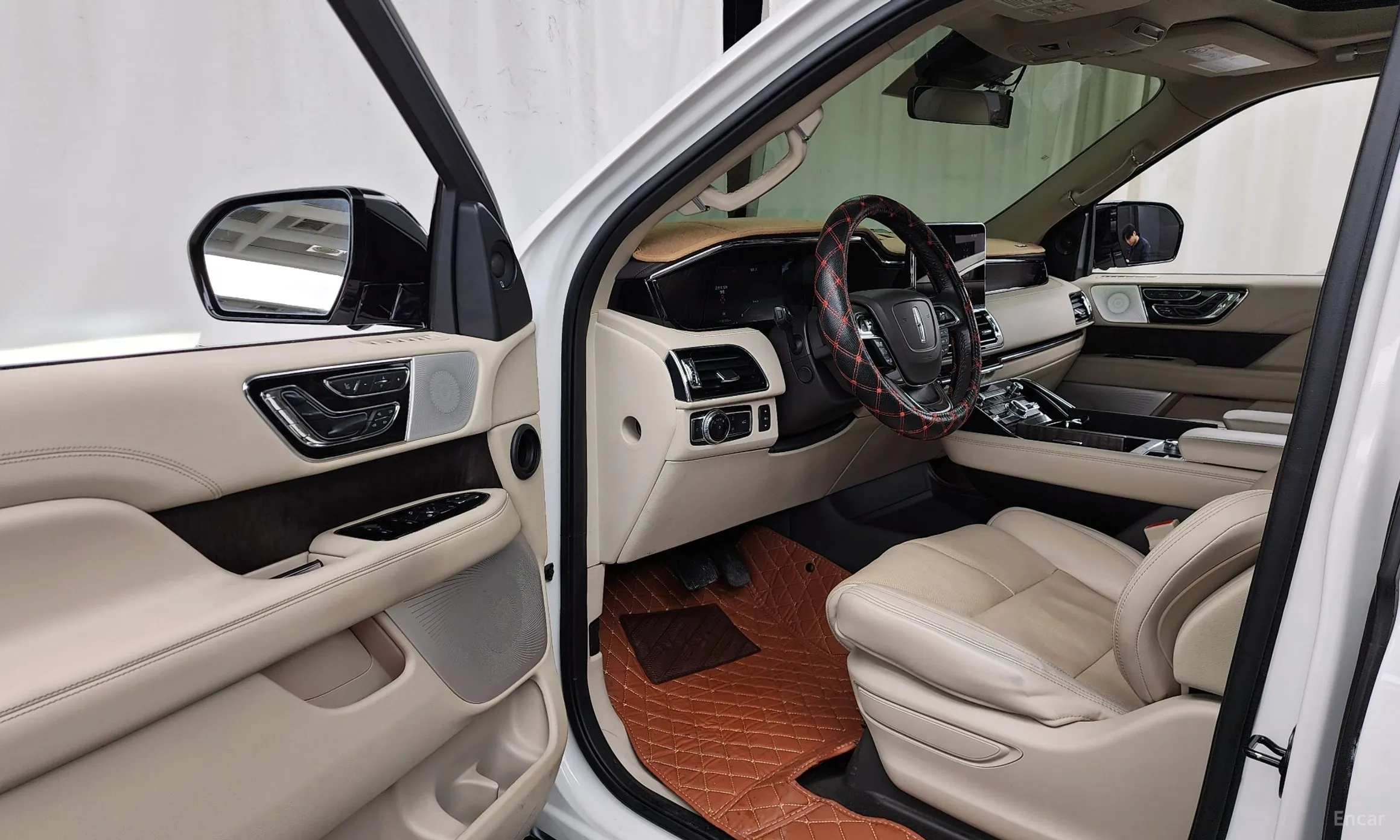 Lincoln Navigator 4th generation превью 10