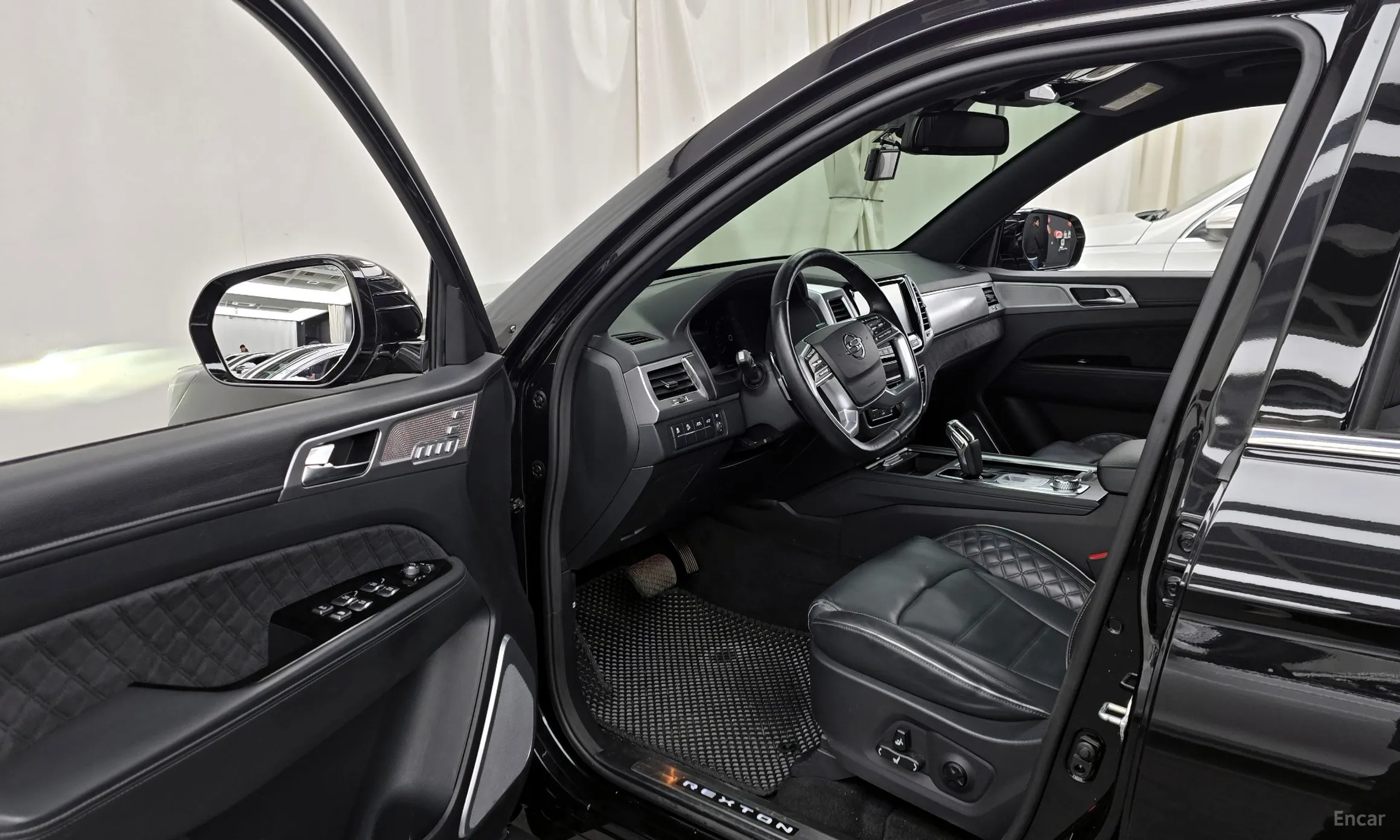 KG Mobility (SsangYong) Rexton превью 10