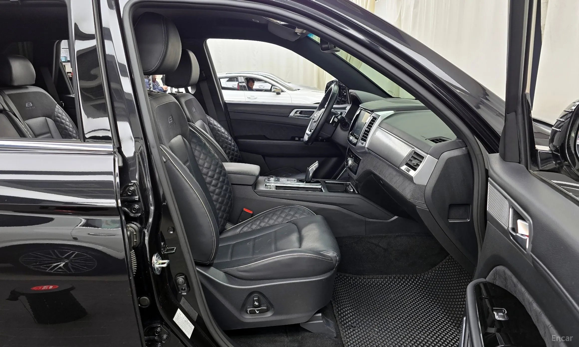 KG Mobility (SsangYong) Rexton превью 11