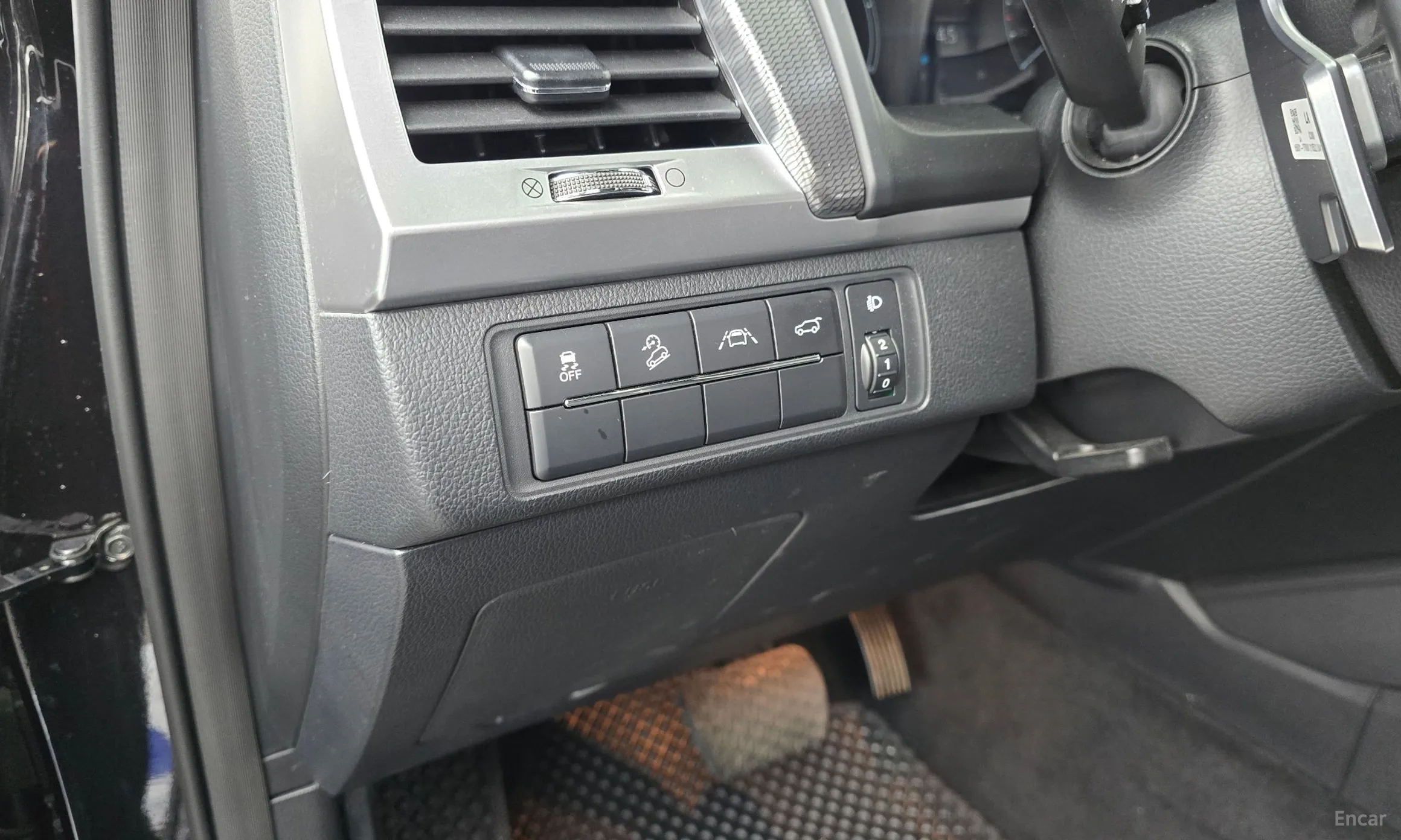 KG Mobility (SsangYong) Rexton превью 17