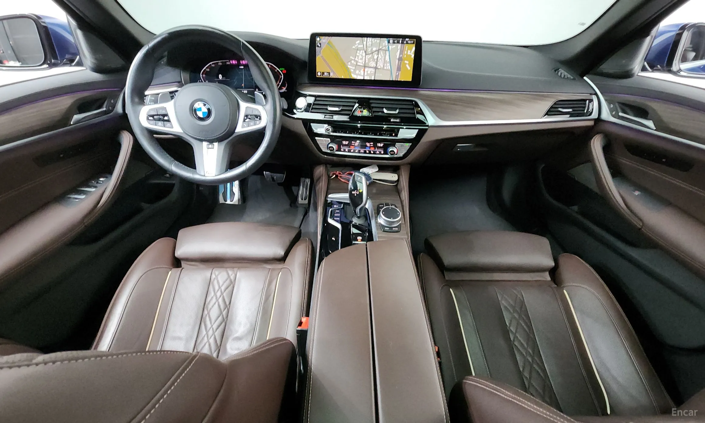 BMW 5 Series (G30) превью 7