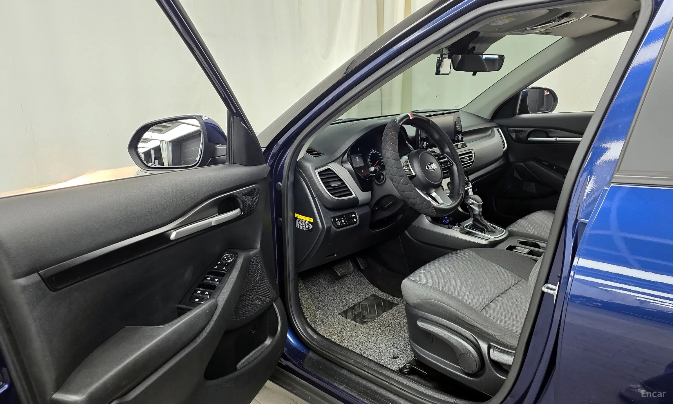 Kia Seltos превью 10